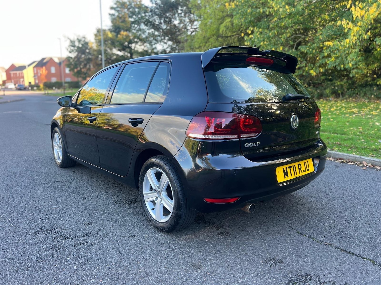 Used Volkswagen Golf 2011 for sale - 76382597: Photo 4