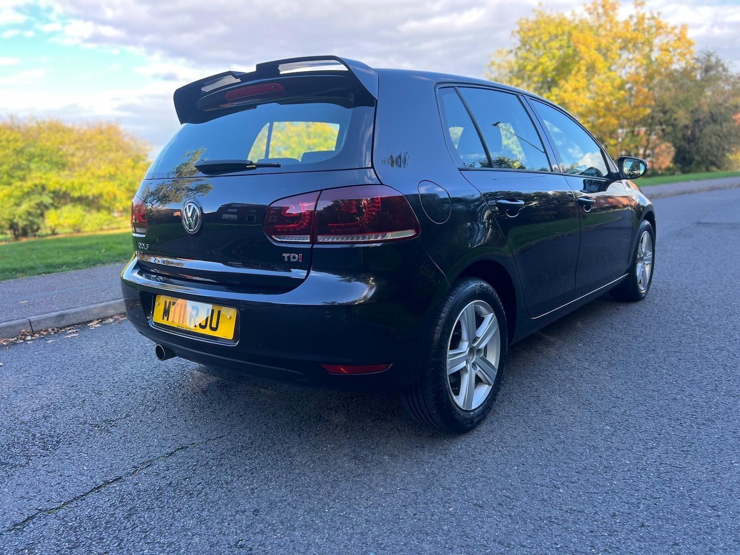 Used Volkswagen Golf 2011 for sale - 76382597: Photo 6