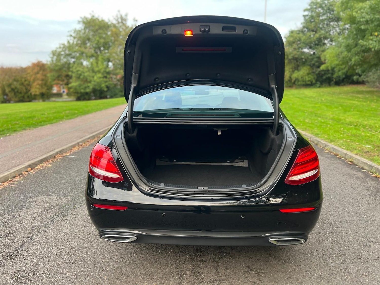 Used Mercedes-Benz E Class 2018 for sale - 76382596: Photo 5