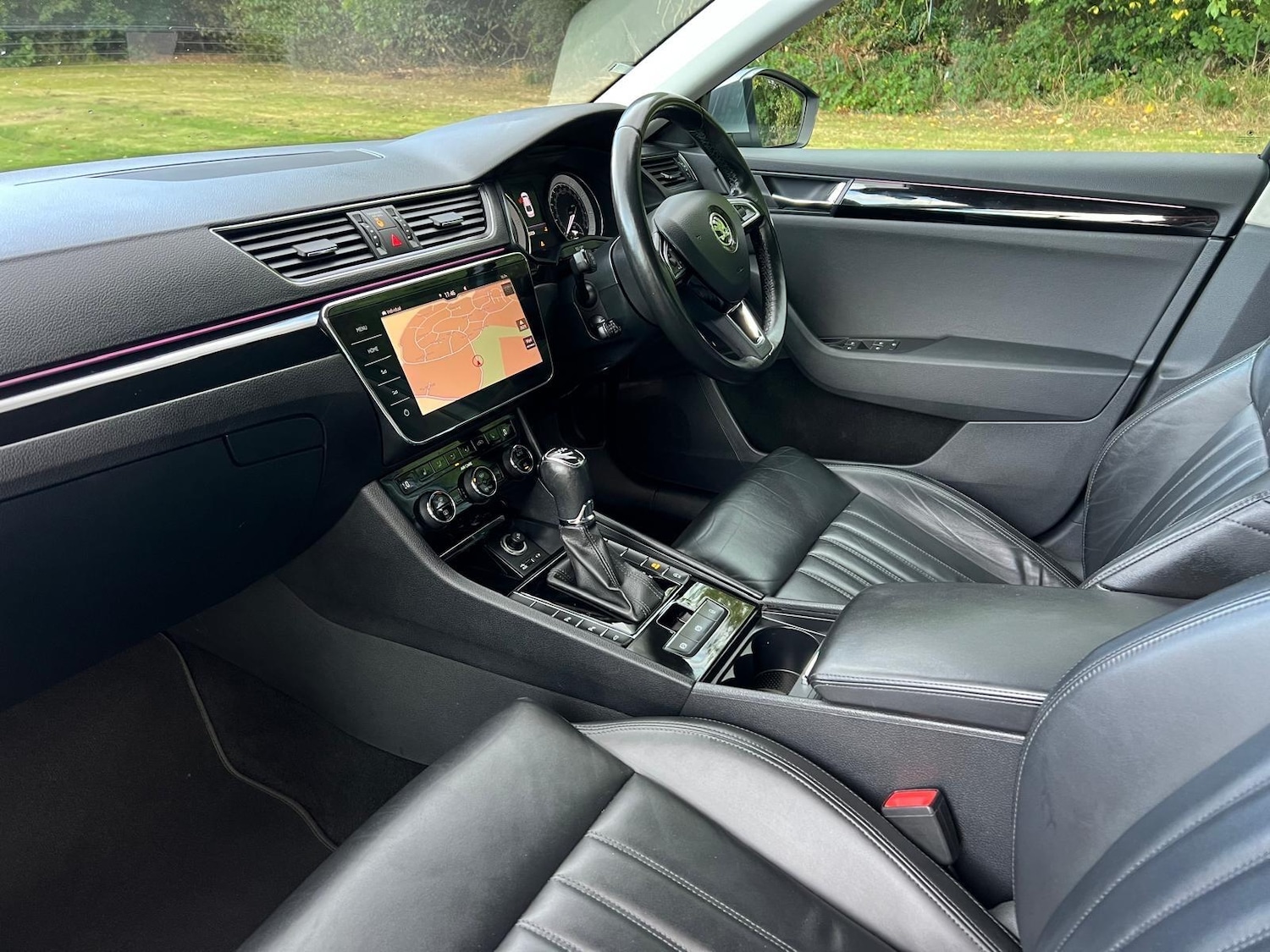 Used Skoda Superb 2017 for sale - 76382602: Photo 10