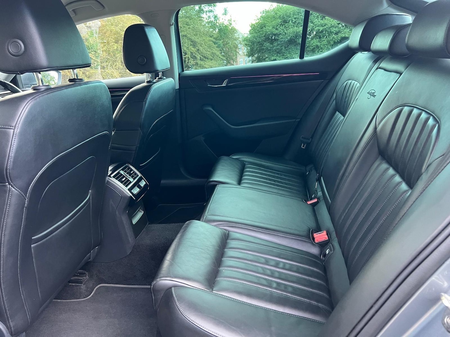 Used Skoda Superb 2017 for sale - 76382602: Photo 12