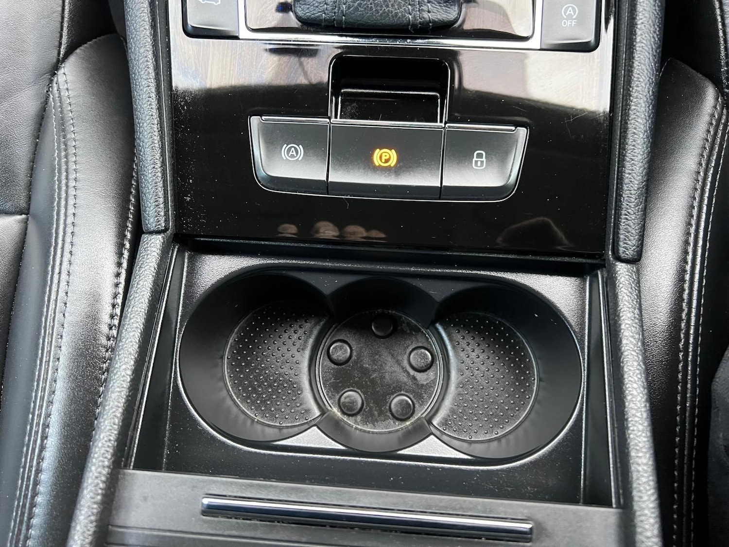 Used Skoda Superb 2017 for sale - 76382602: Photo 35