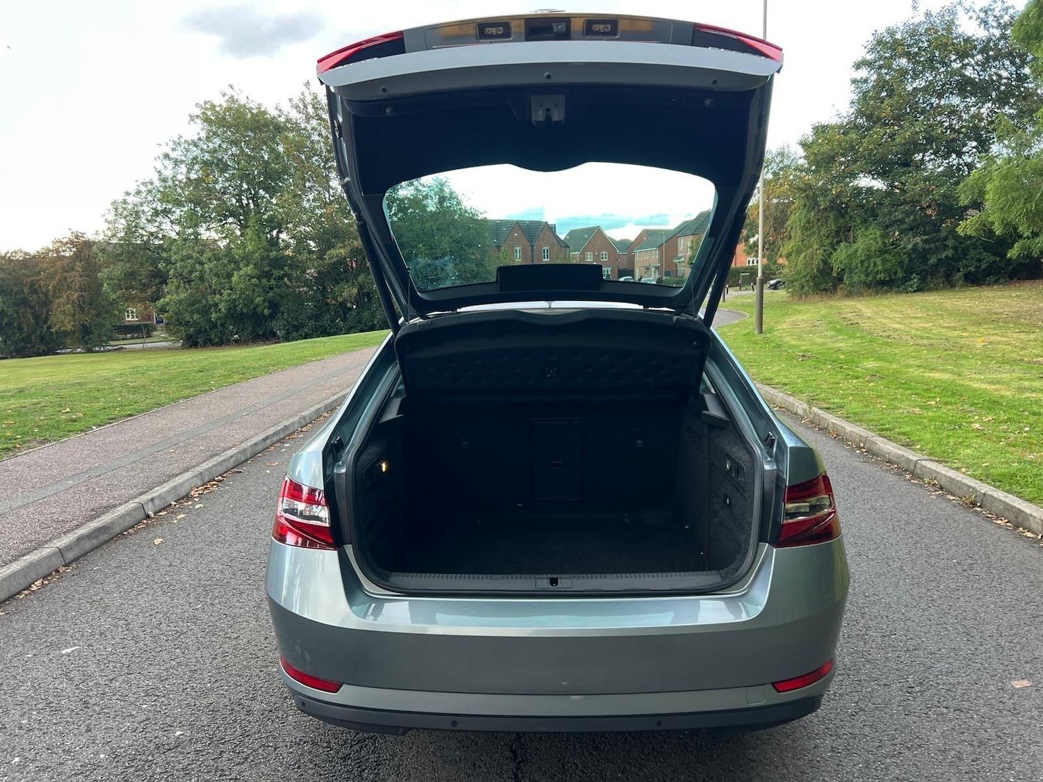 Used Skoda Superb 2017 for sale - 76382602: Photo 41