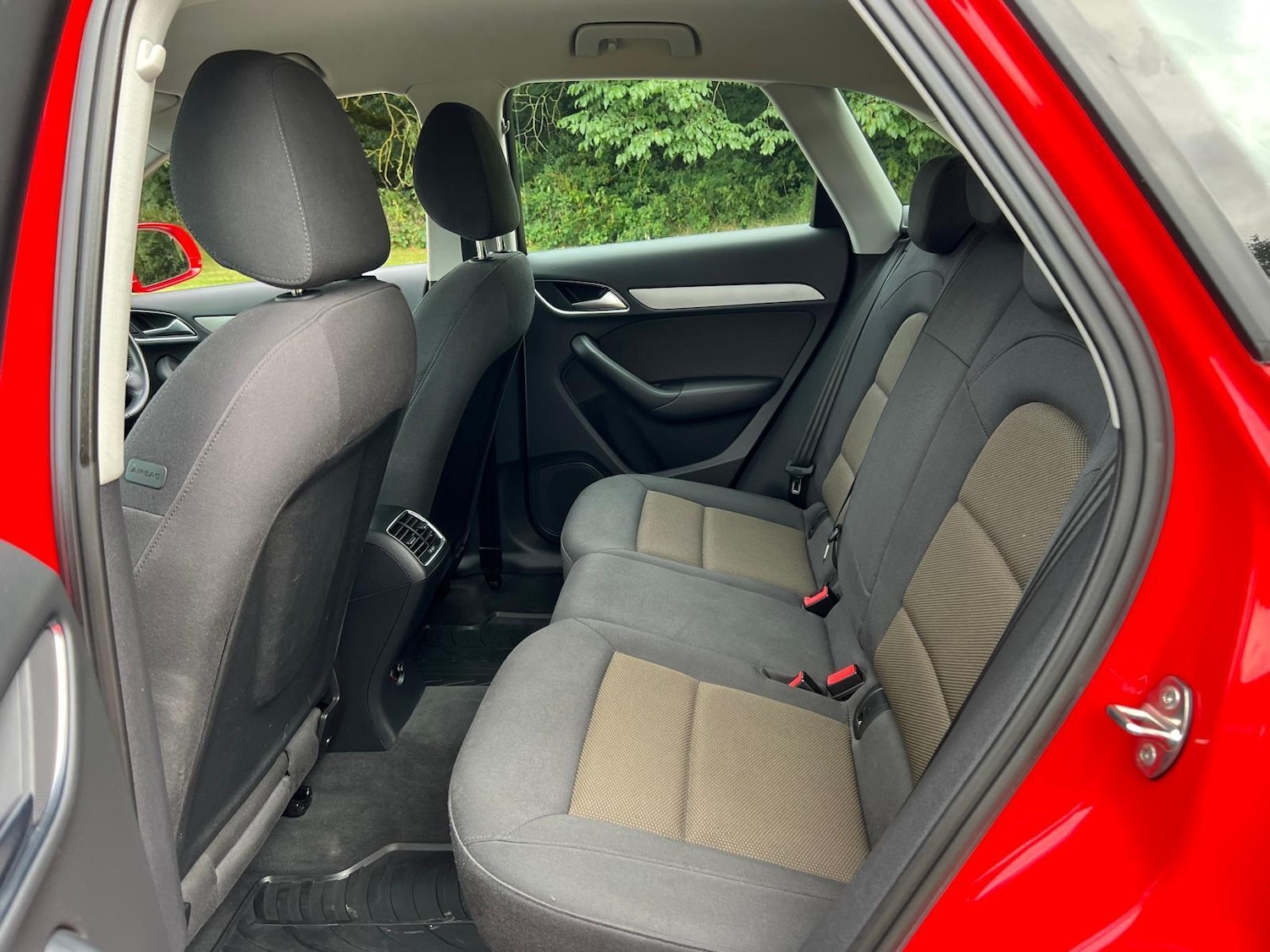 Used Audi Q3 2014 for sale - 76382599: Photo 13