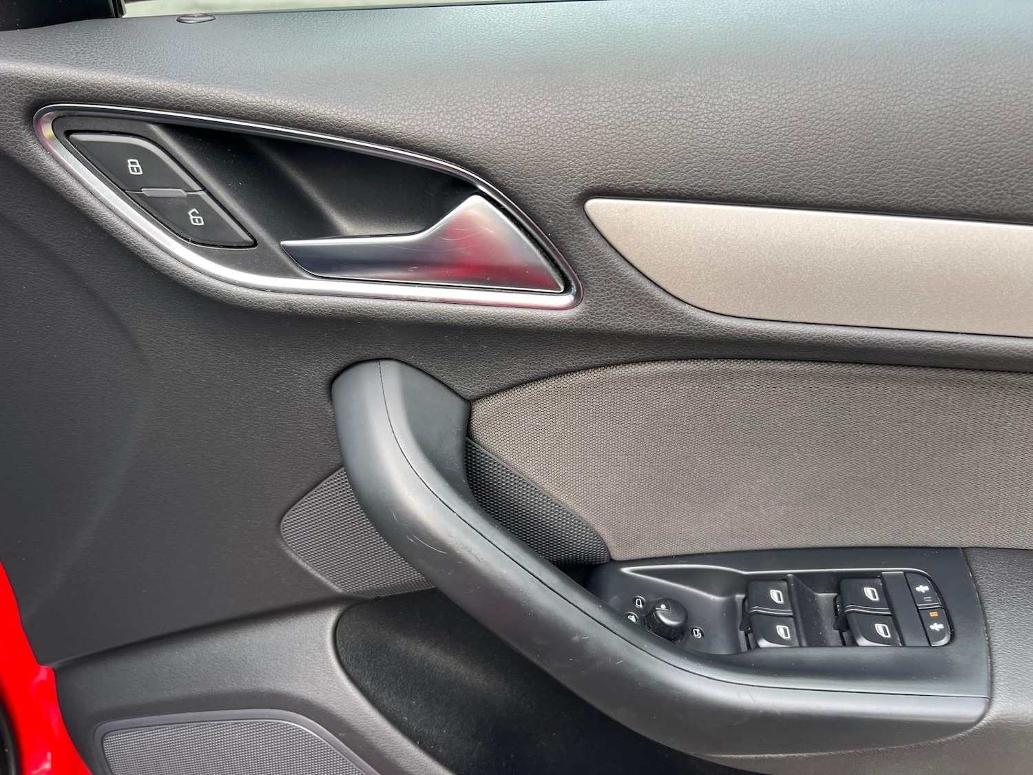 Used Audi Q3 2014 for sale - 76382599: Photo 26