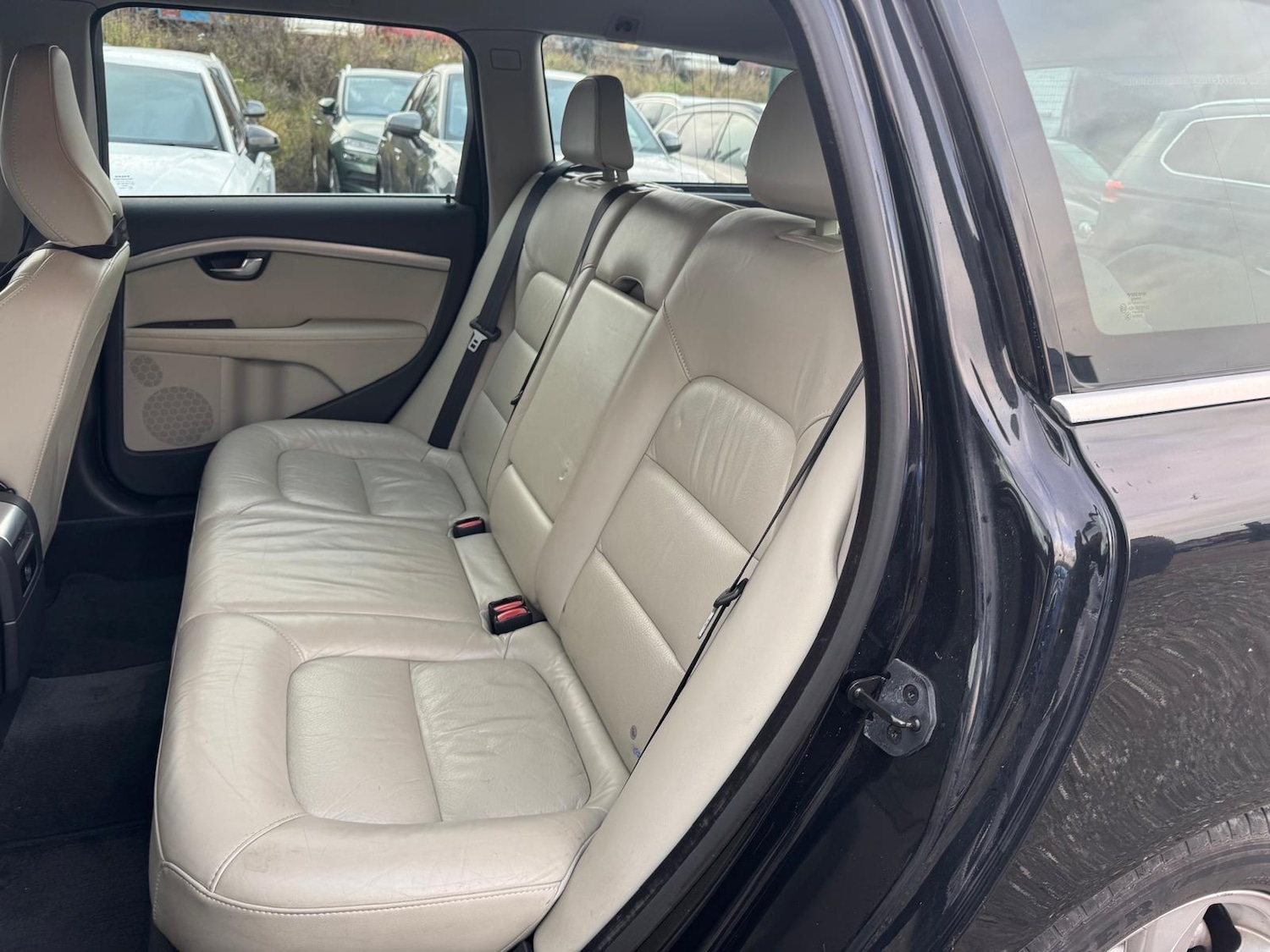 Used Volvo V70 2011 for sale - 77081910: Photo 15