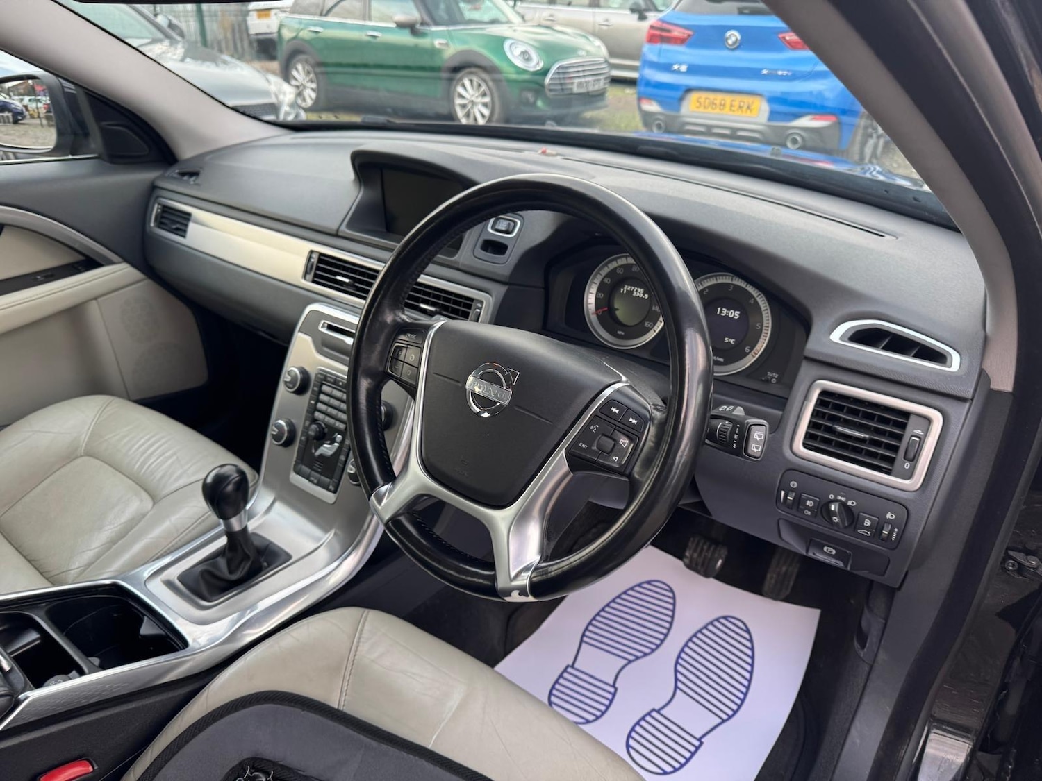 Used Volvo V70 2011 for sale - 77081910: Photo 18