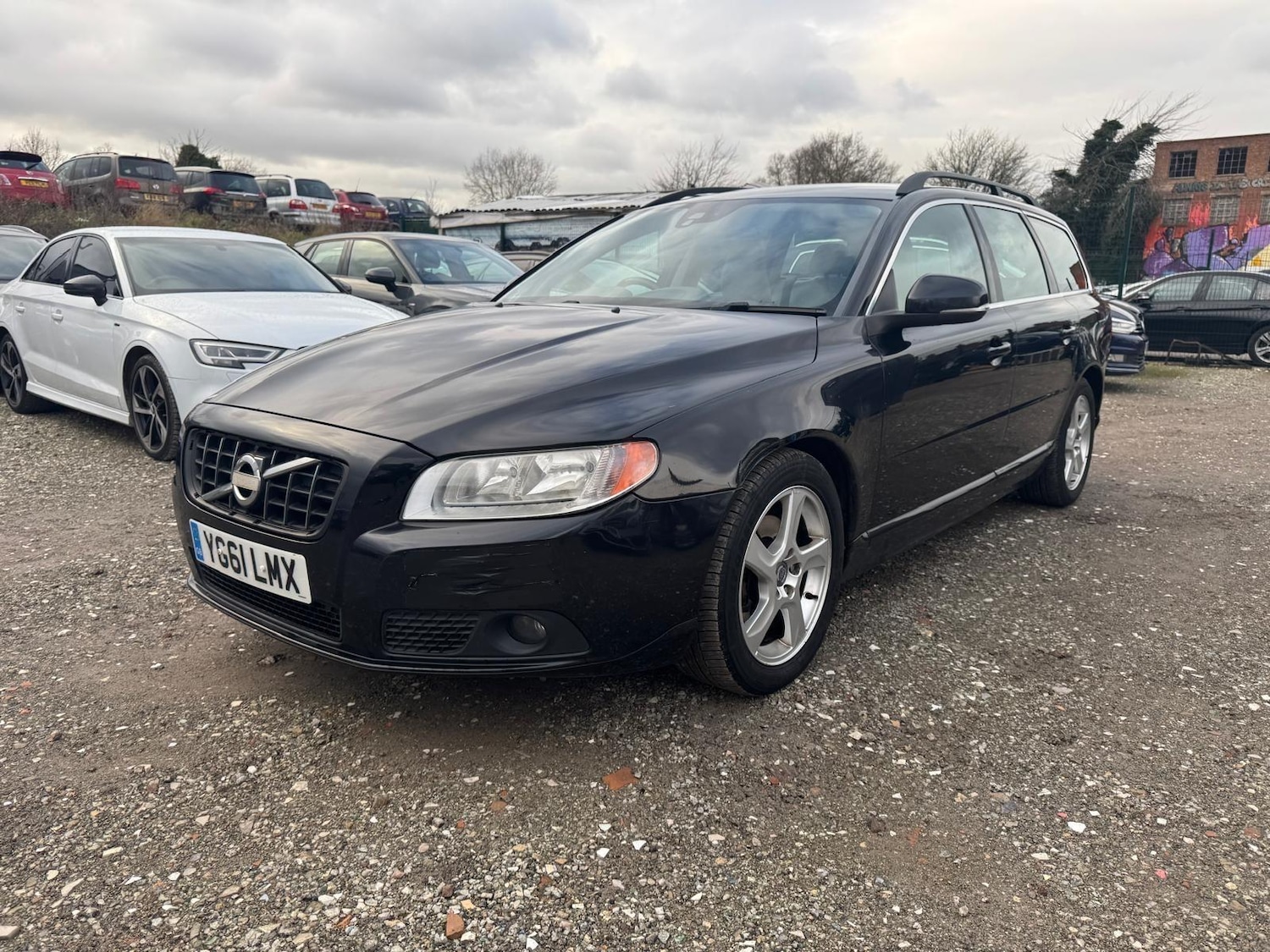 Used Volvo V70 2011 for sale - 77081910: Photo 3