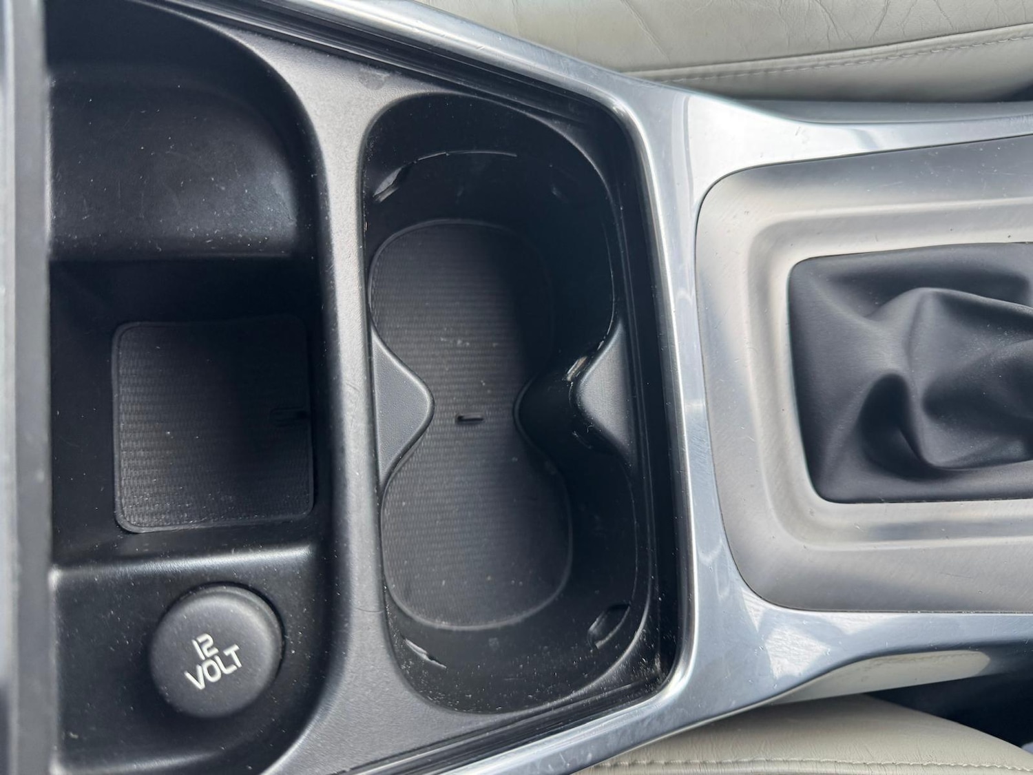 Used Volvo V70 2011 for sale - 77081910: Photo 31