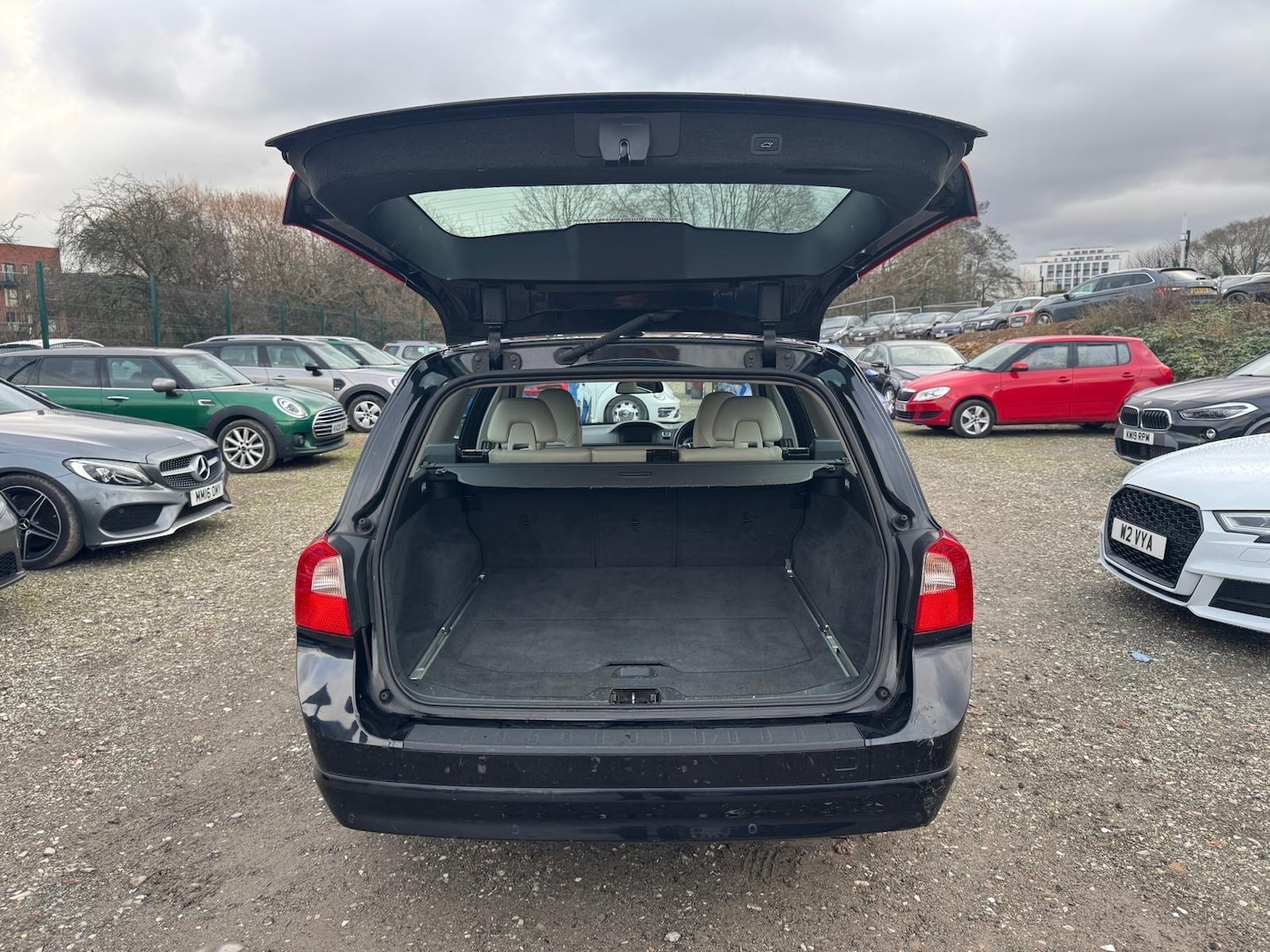 Used Volvo V70 2011 for sale - 77081910: Photo 7