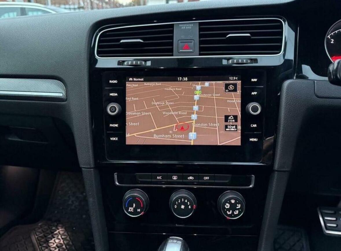 Used Volkswagen Golf 2017 for sale - 76688924: Photo 20