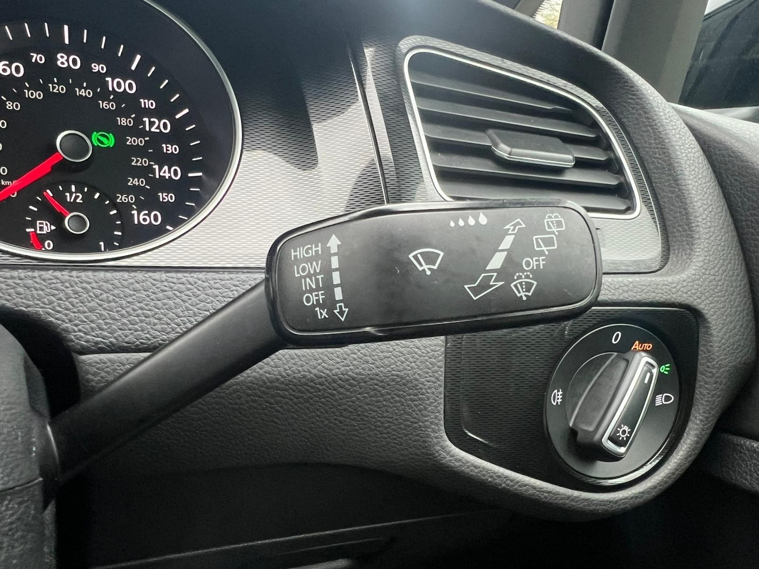 Used Volkswagen Golf 2015 for sale - 77993998: Photo 24