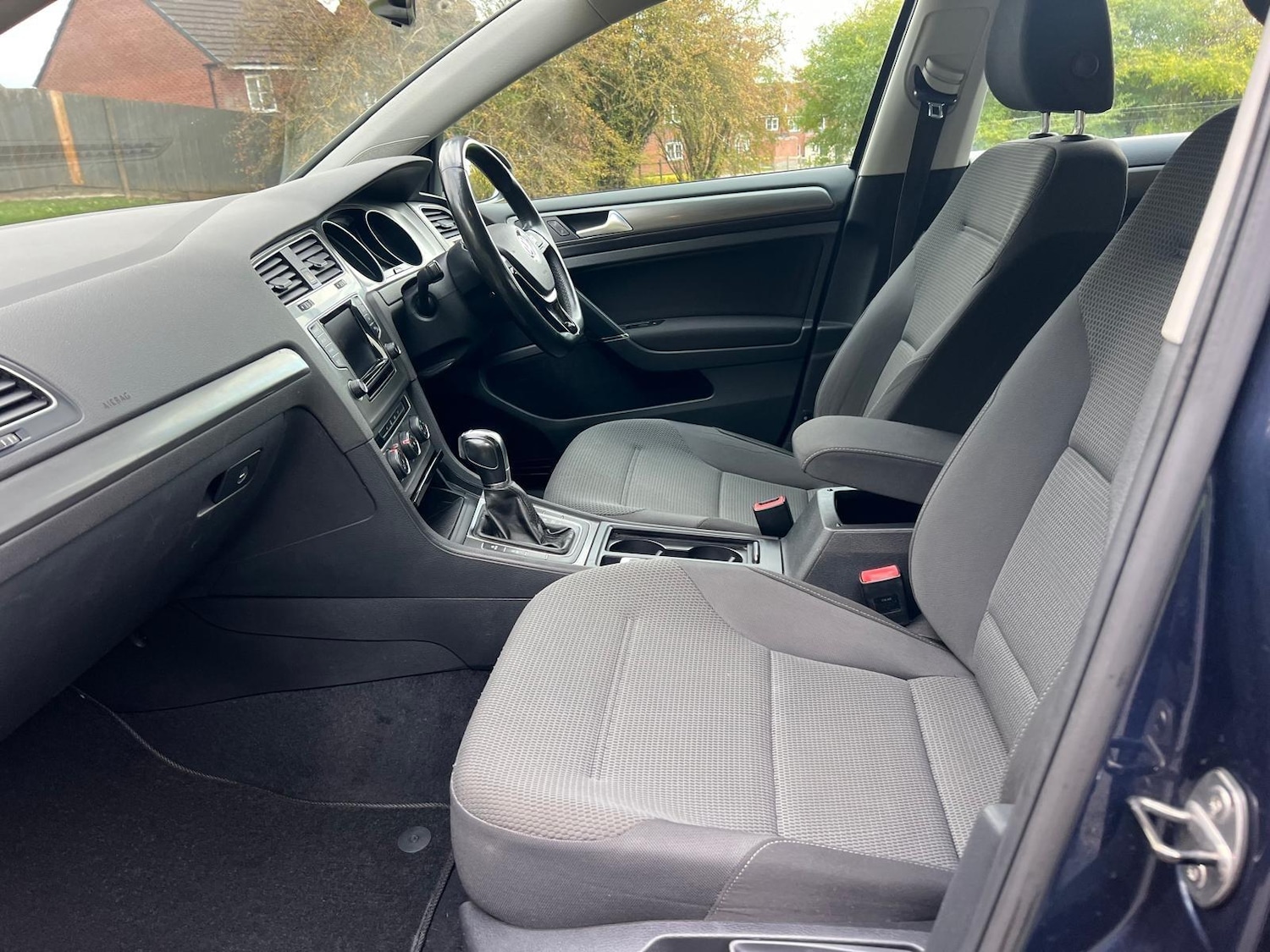 Used Volkswagen Golf 2013 for sale - 76382574: Photo 11