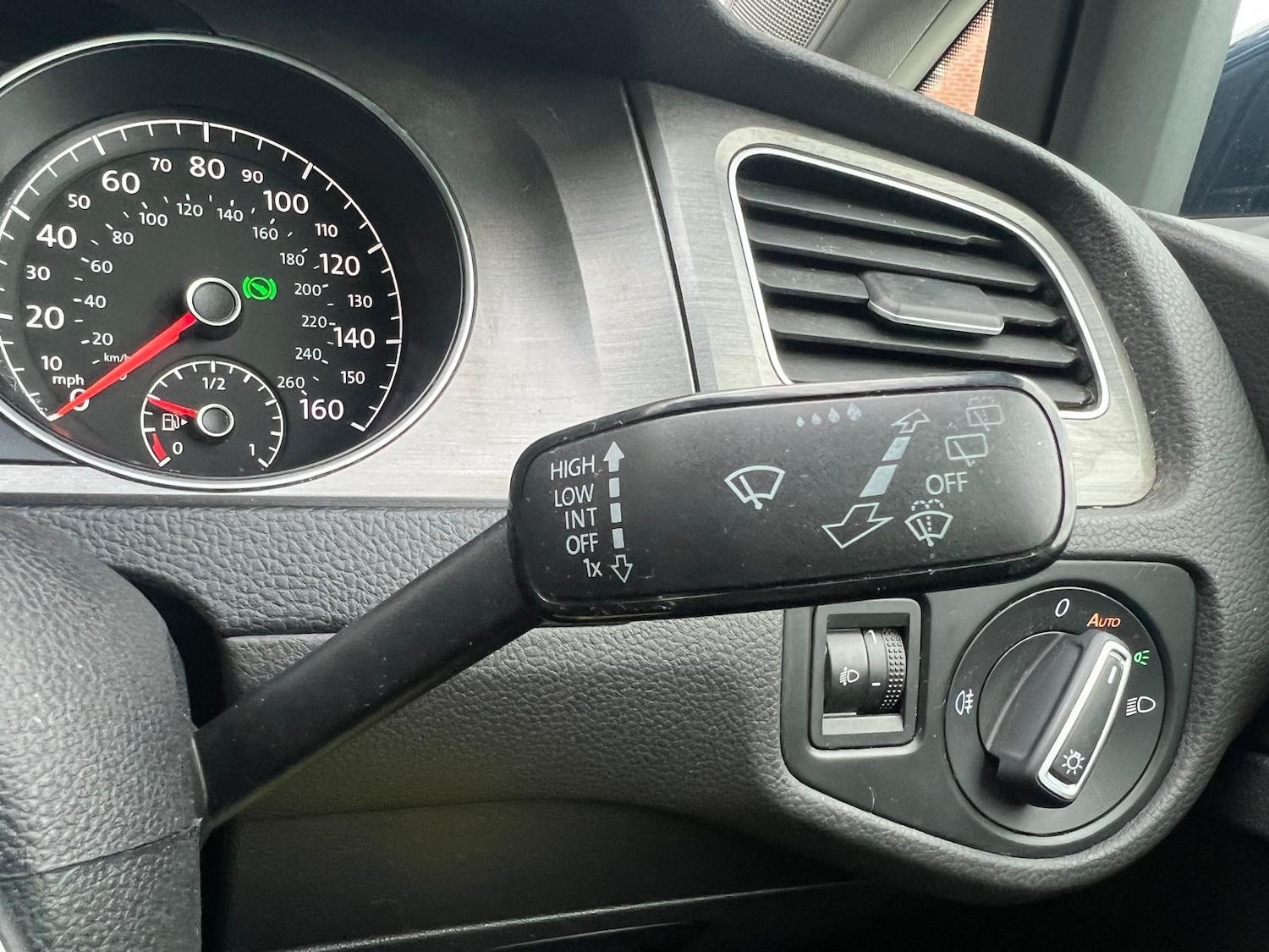 Used Volkswagen Golf 2013 for sale - 76382574: Photo 28