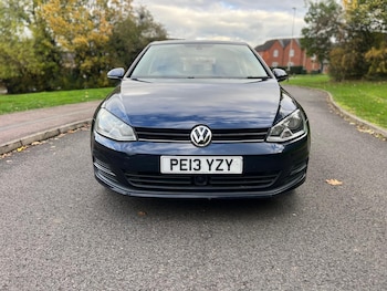 Used Volkswagen Golf 2013 for sale - 76382574: Photo