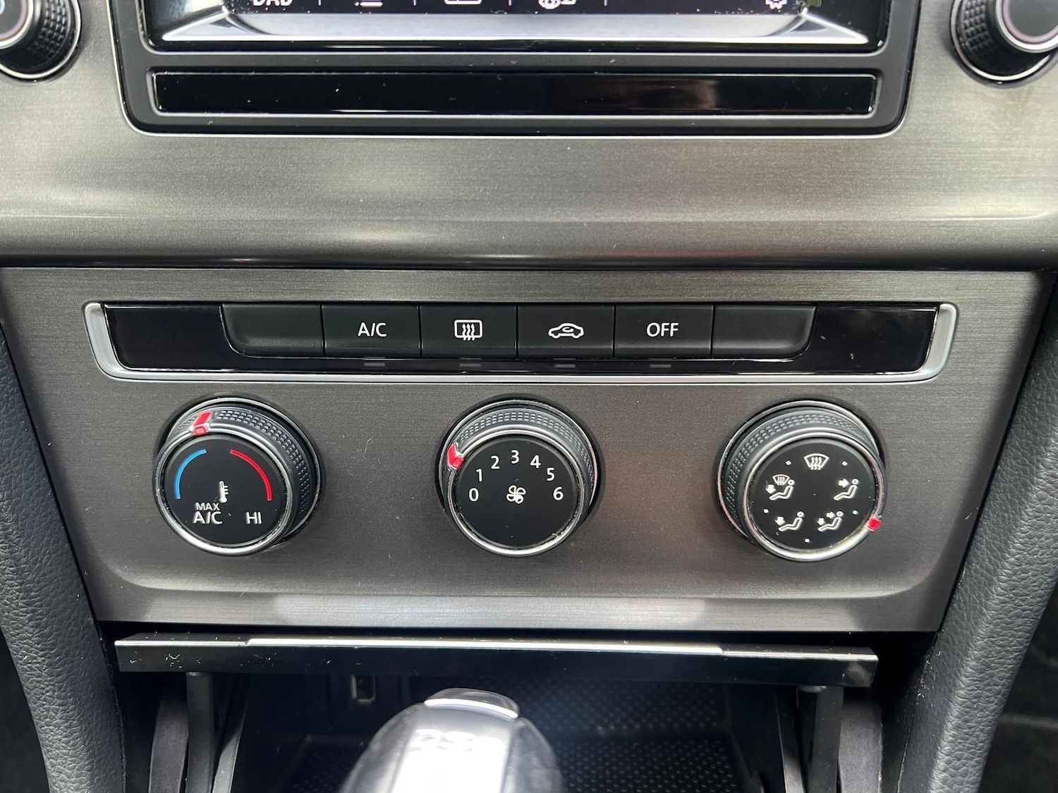 Used Volkswagen Golf 2013 for sale - 76382574: Photo 30