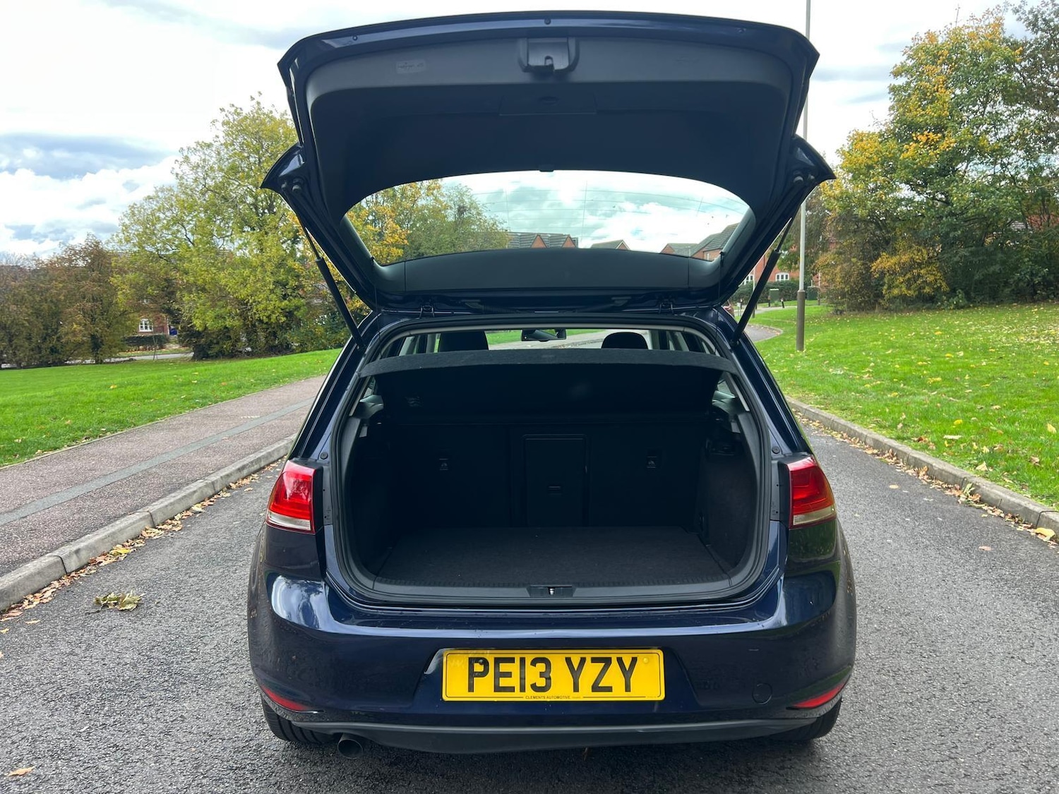 Used Volkswagen Golf 2013 for sale - 76382574: Photo 6