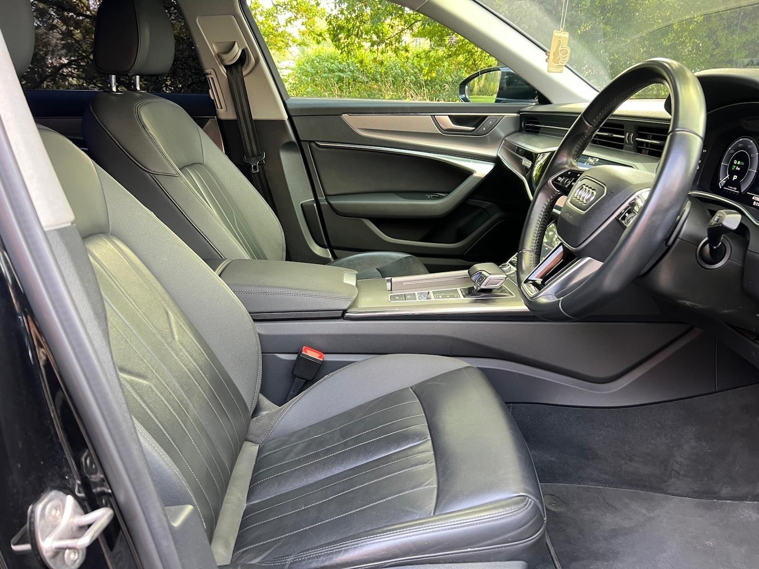 Used Audi A6 Saloon 2021 for sale - 76382582: Photo 7