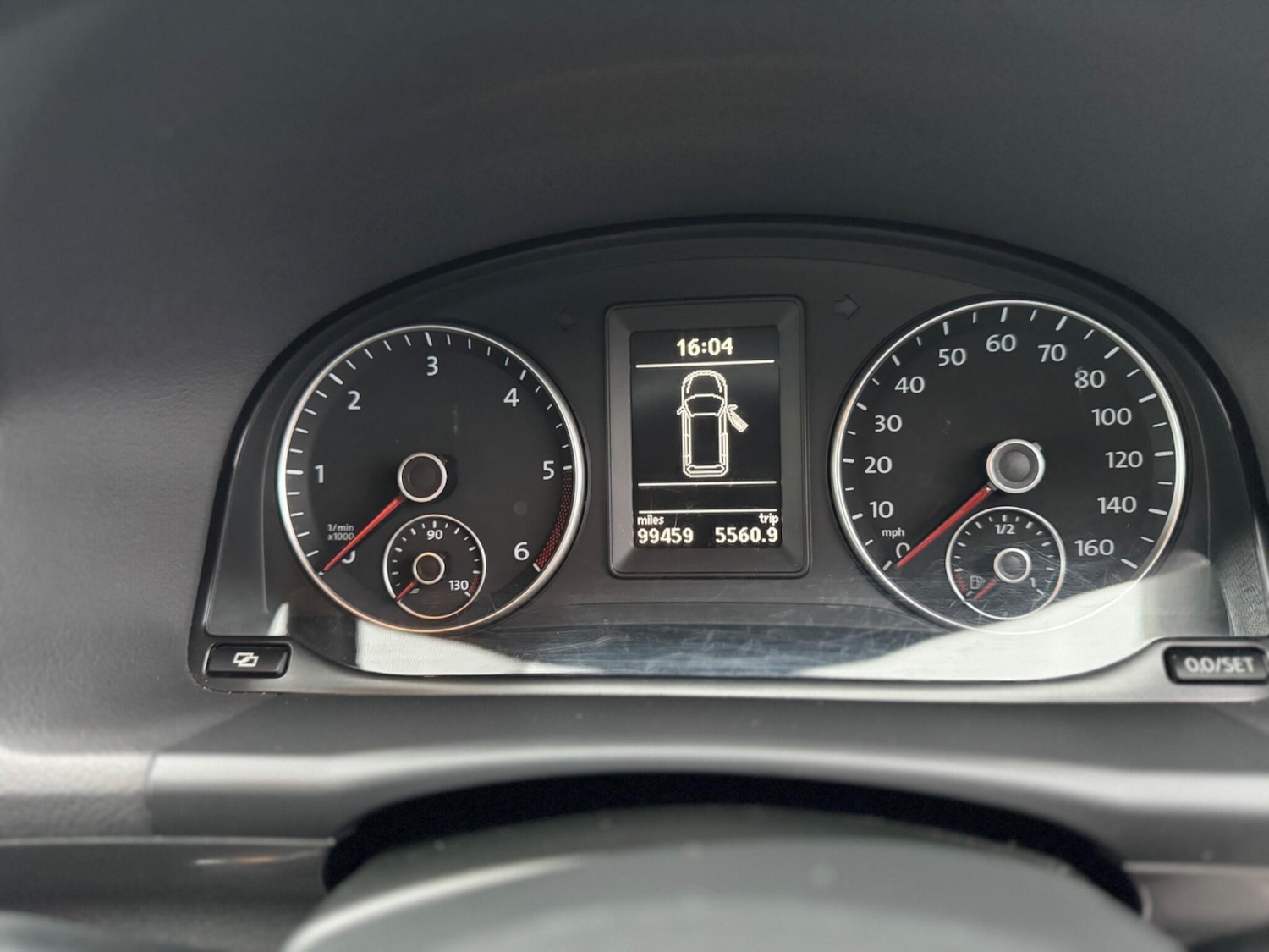 Used Volkswagen Touran 2011 for sale - 77684308: Photo 22