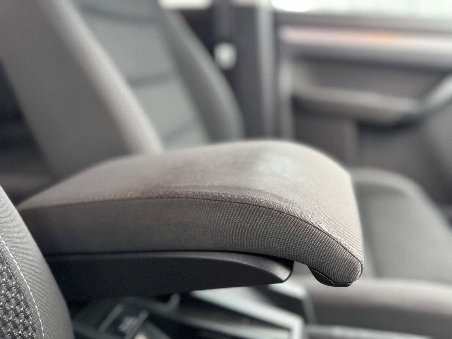 Used Volkswagen Touran 2011 for sale - 77684308: Photo 29