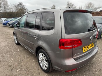 Used Volkswagen Touran 2011 for sale - 77684308: Photo