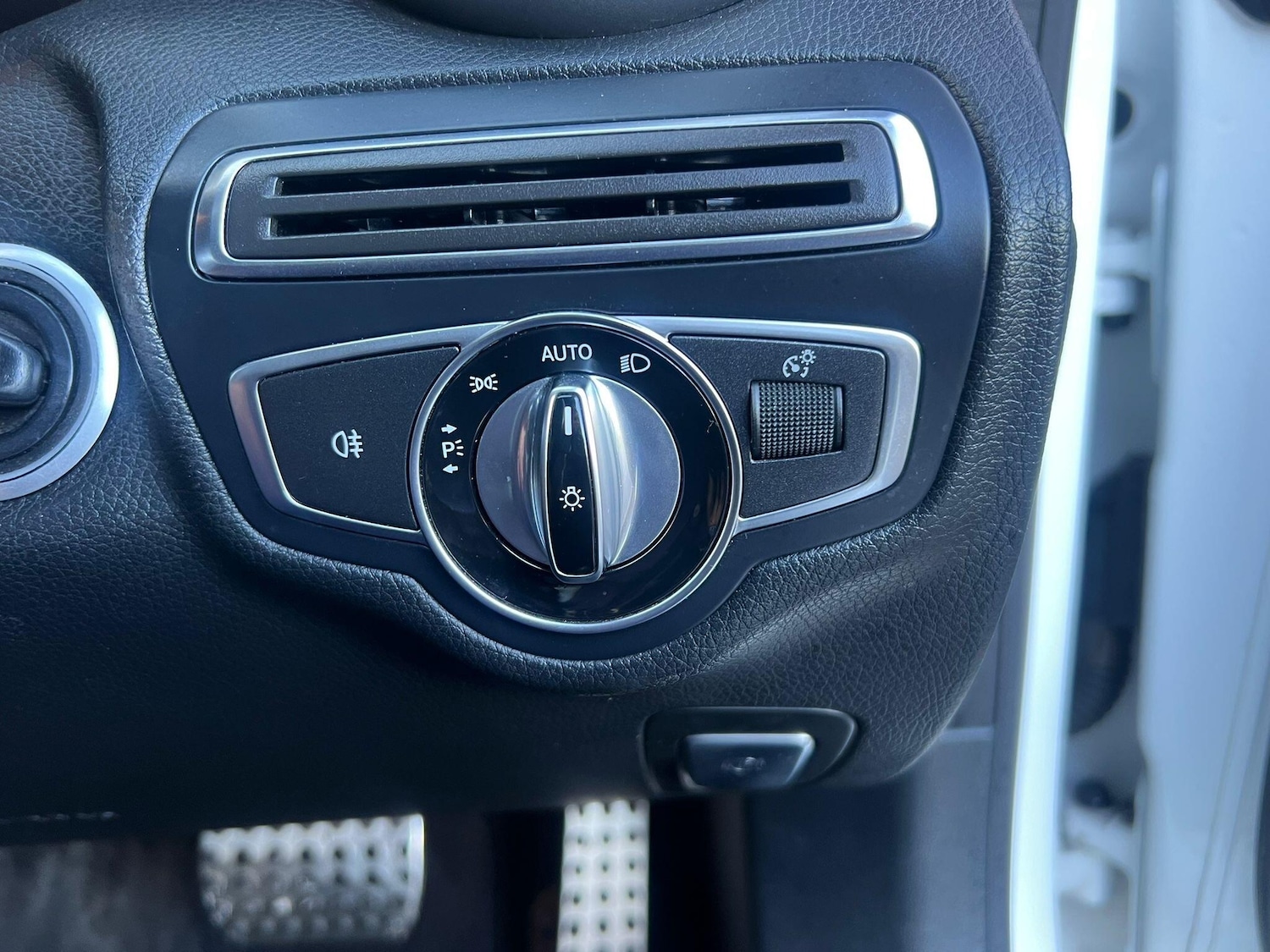 Used Mercedes-Benz C Class 2017 for sale - 77441175: Photo 28