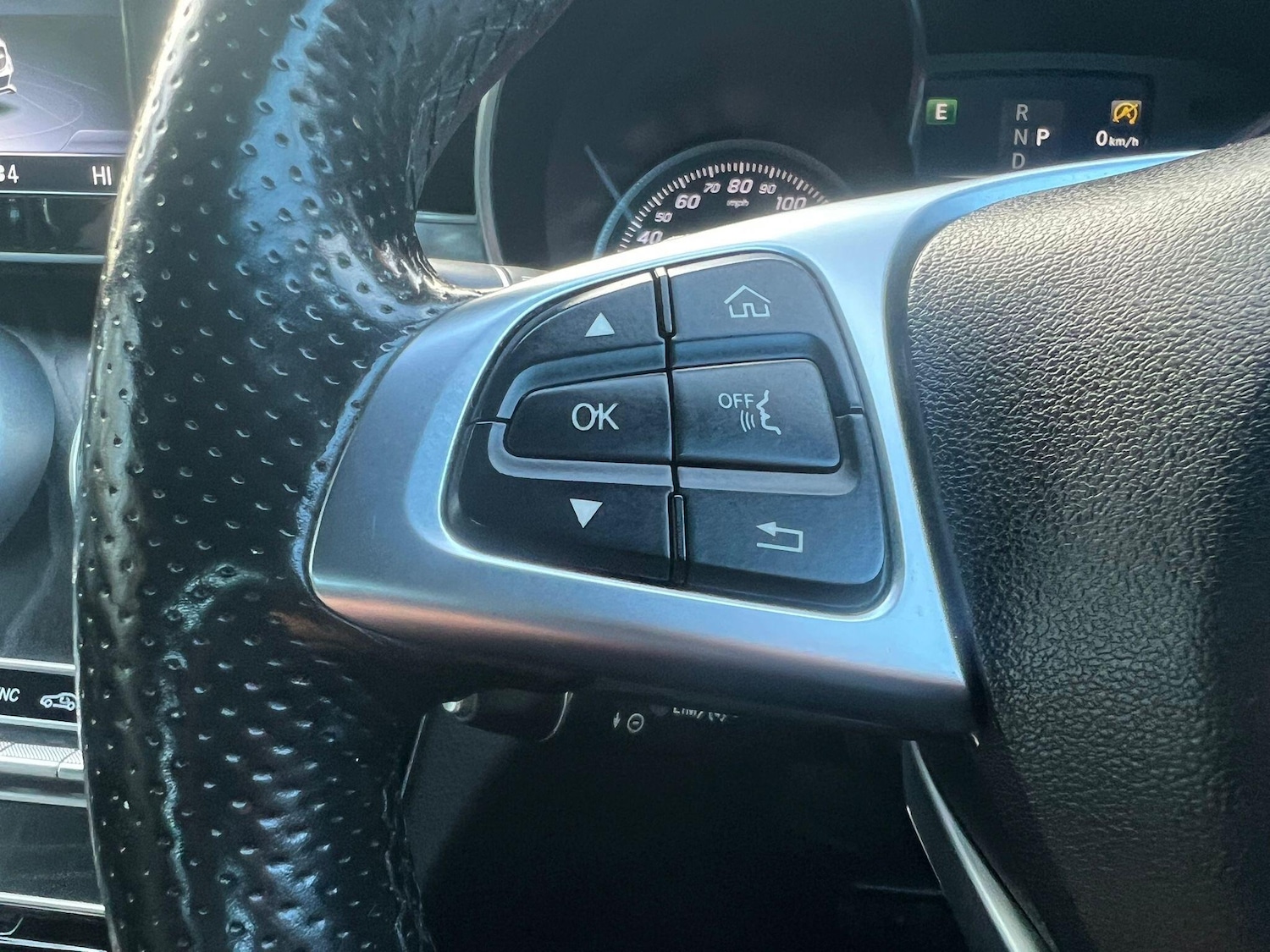 Used Mercedes-Benz C Class 2017 for sale - 77441175: Photo 32