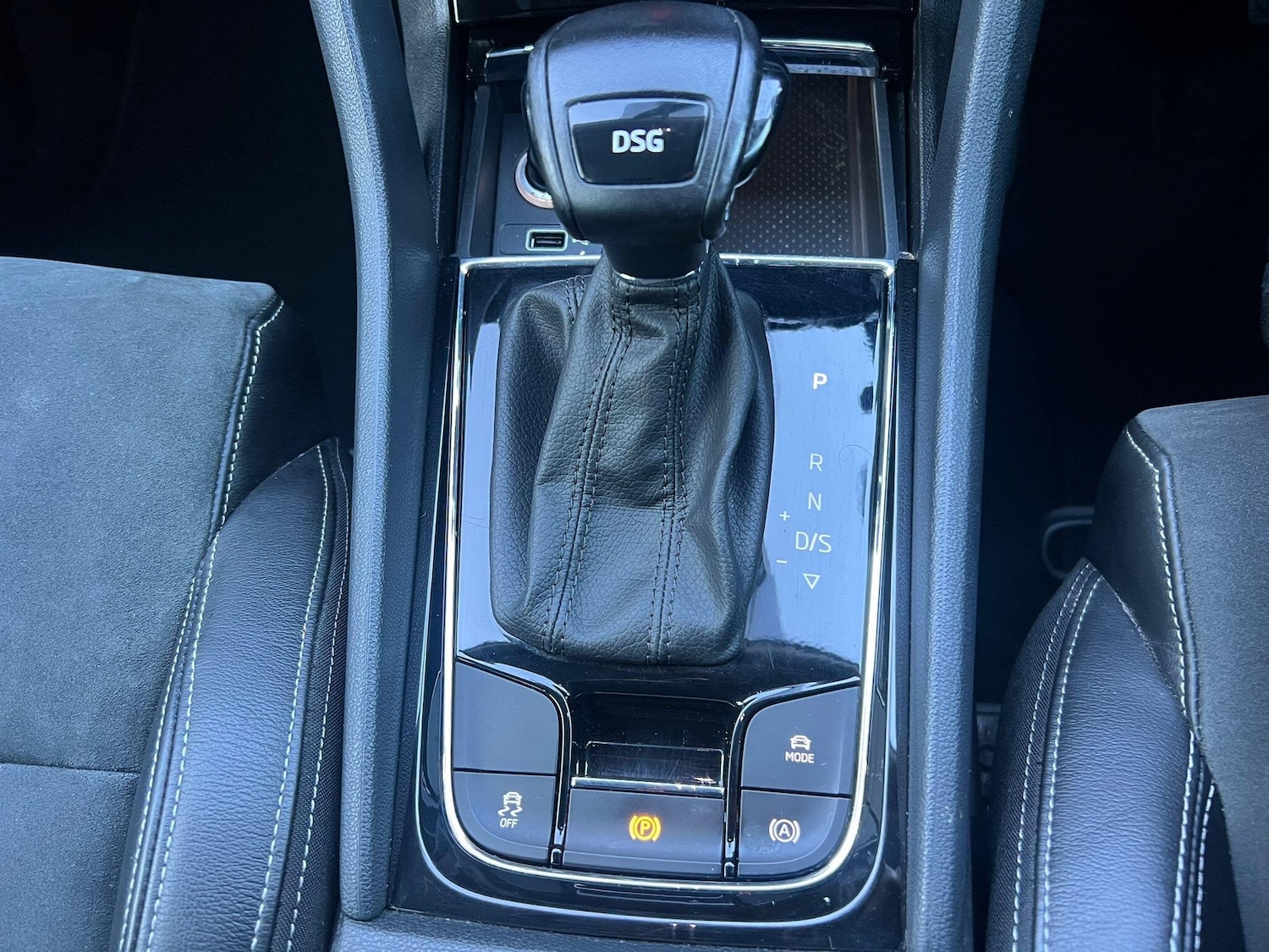 Used Skoda Karoq 2018 for sale - 76855815: Photo 31