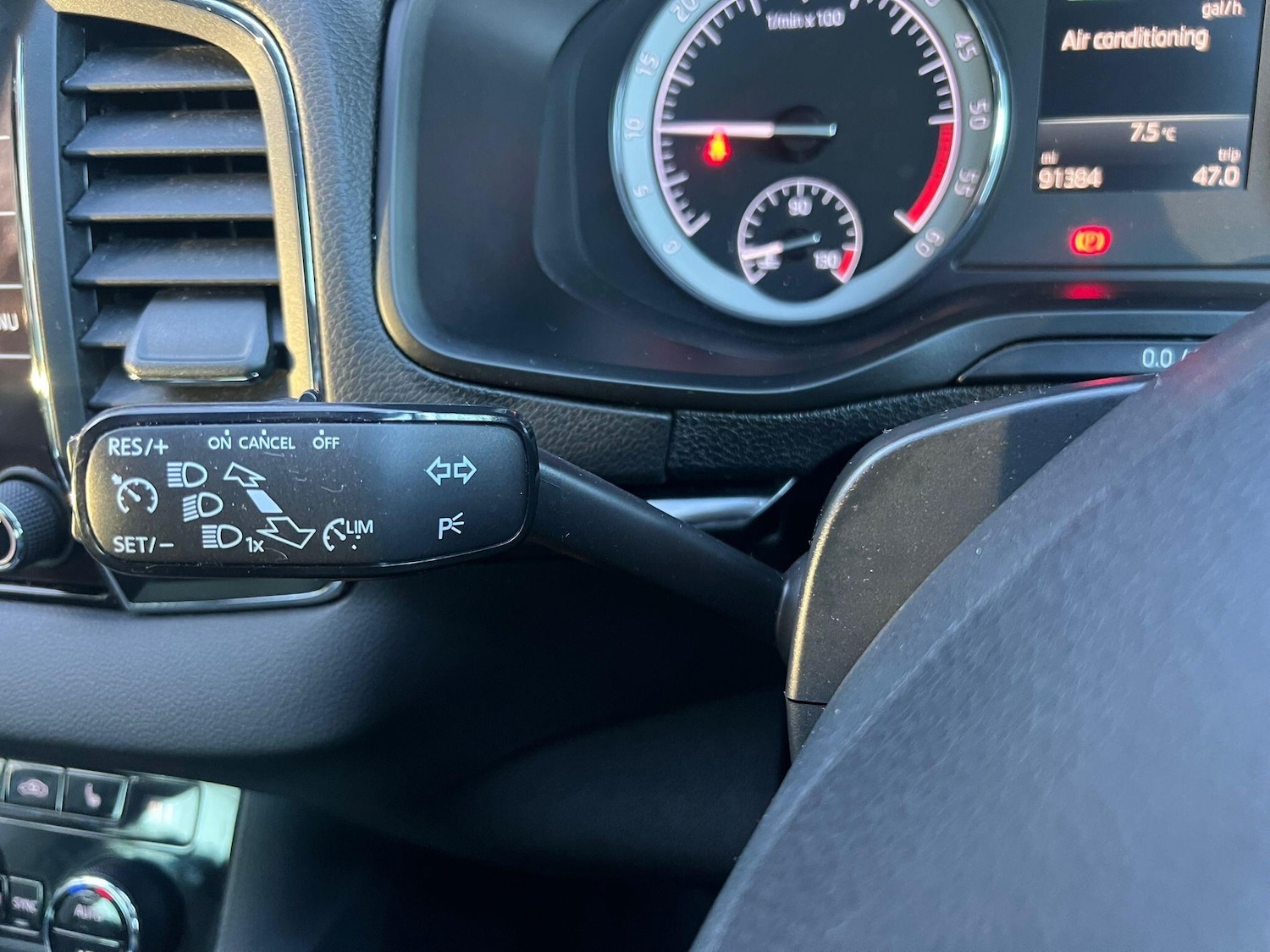 Used Skoda Karoq 2018 for sale - 76855815: Photo 32