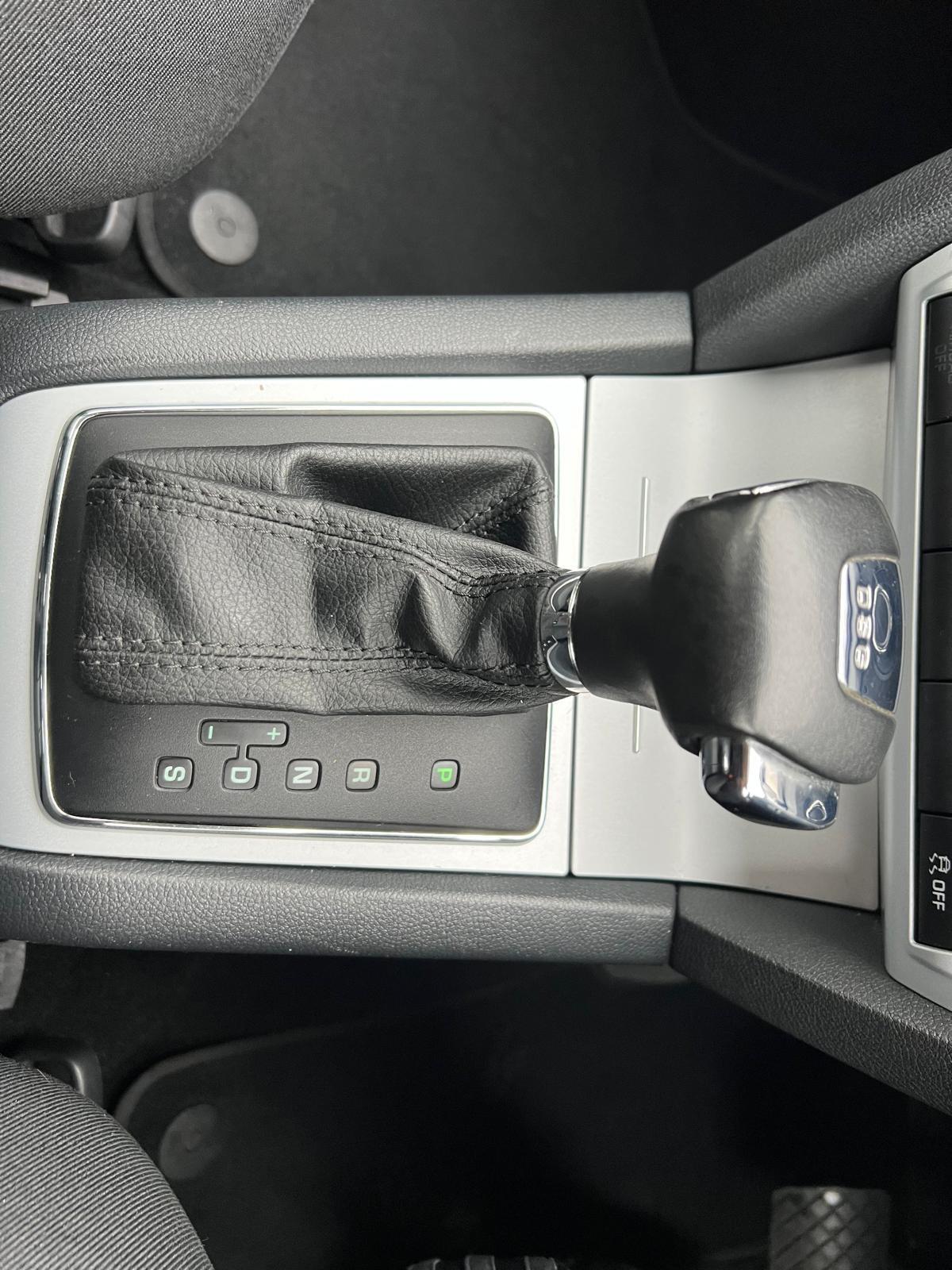 Used Skoda Octavia 2011 for sale - 76990171: Photo 21