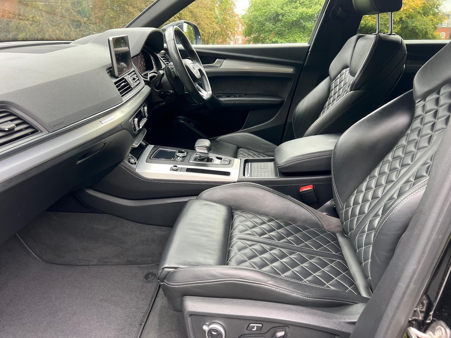 Used Audi Q5 2020 for sale - 76992976: Photo 10