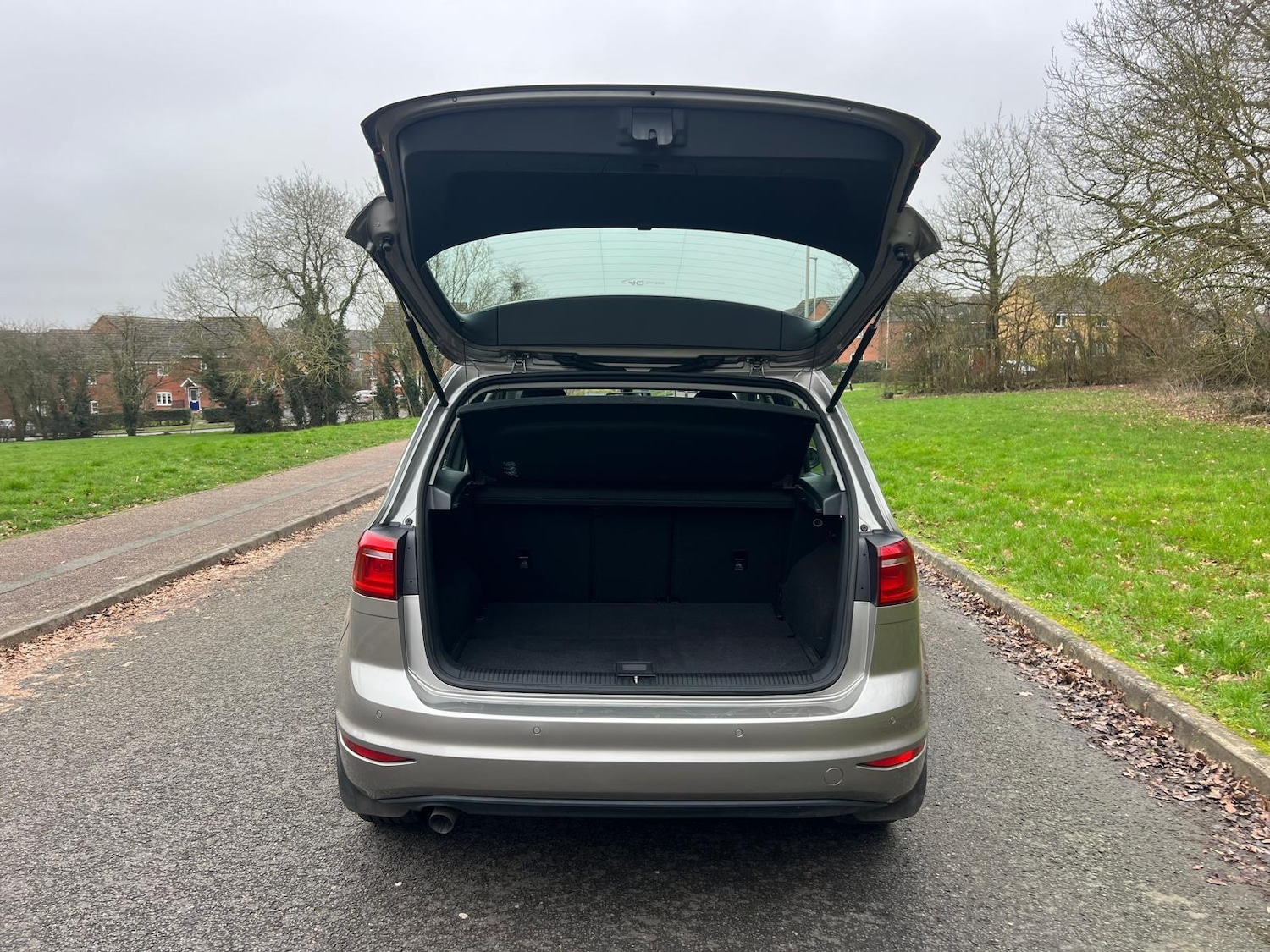 Used Volkswagen Golf SV 2014 for sale - 77794154: Photo 9