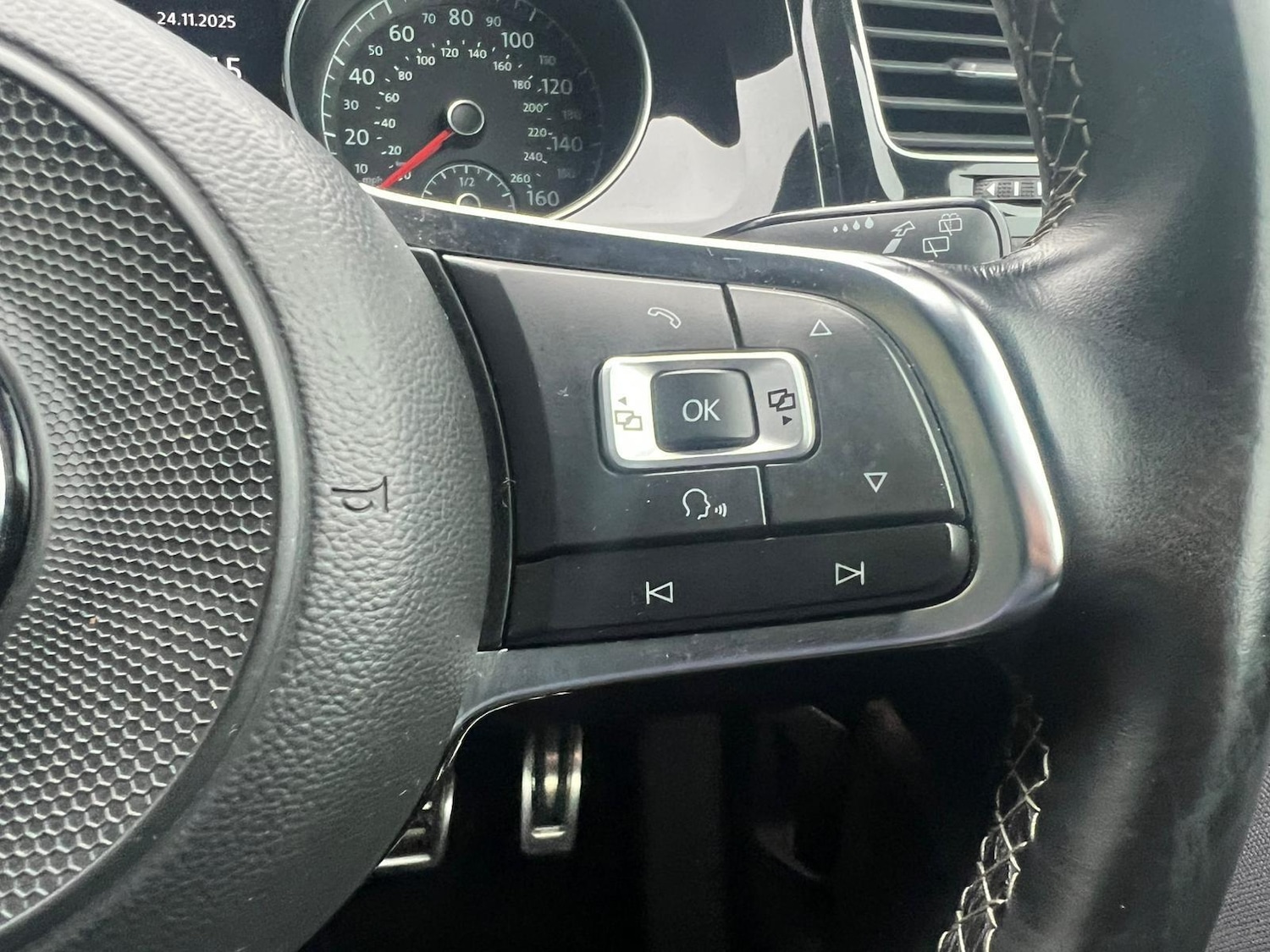 Used Volkswagen Golf 2017 for sale - 76989608: Photo 26