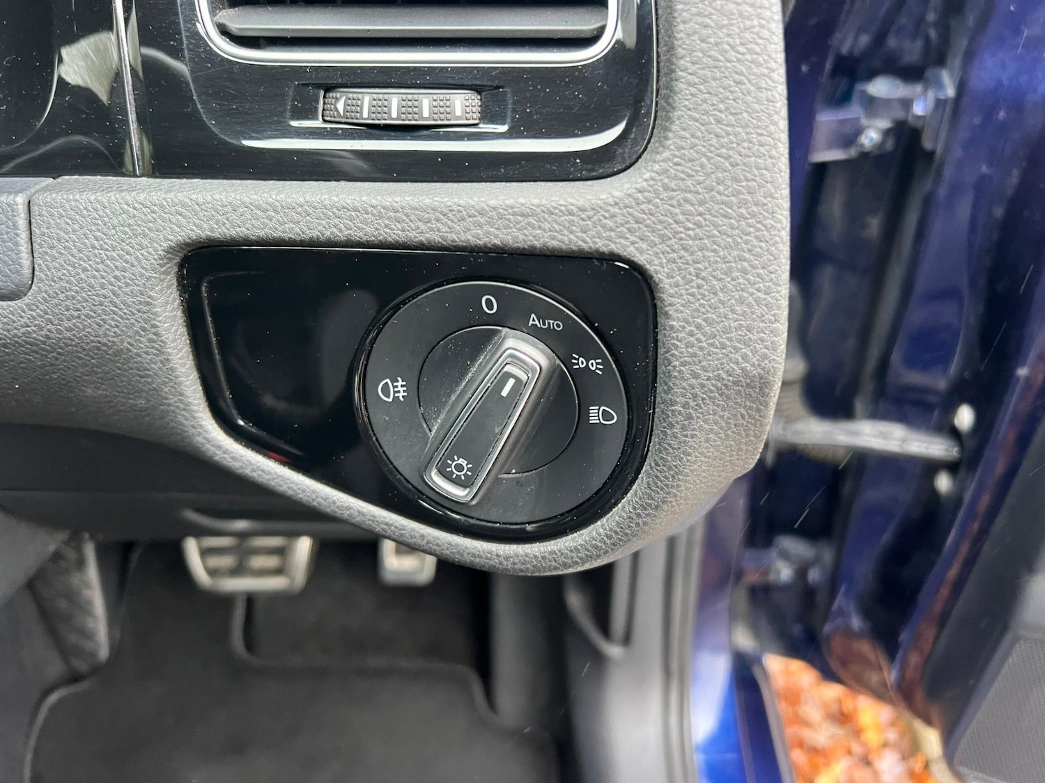 Used Volkswagen Golf 2017 for sale - 76989608: Photo 33