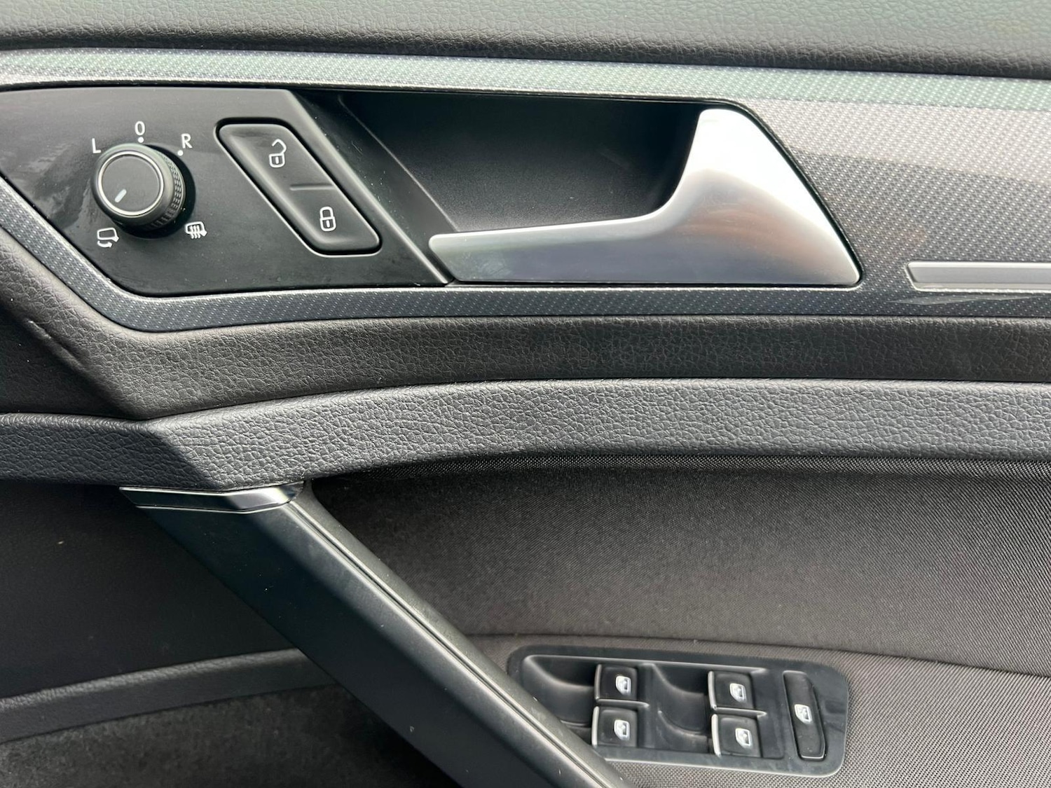 Used Volkswagen Golf 2017 for sale - 76989608: Photo 34