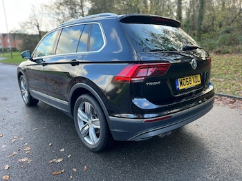 Used Volkswagen Tiguan 2019 for sale - 76995917: Photo