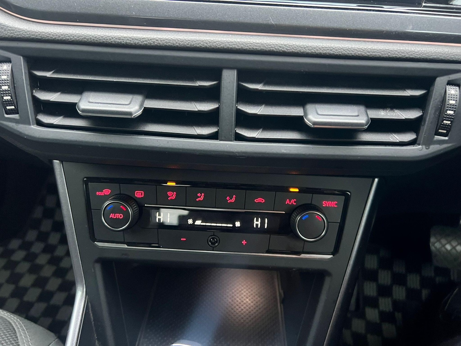 Used Volkswagen Polo 2025 for sale - 77254024: Photo 30