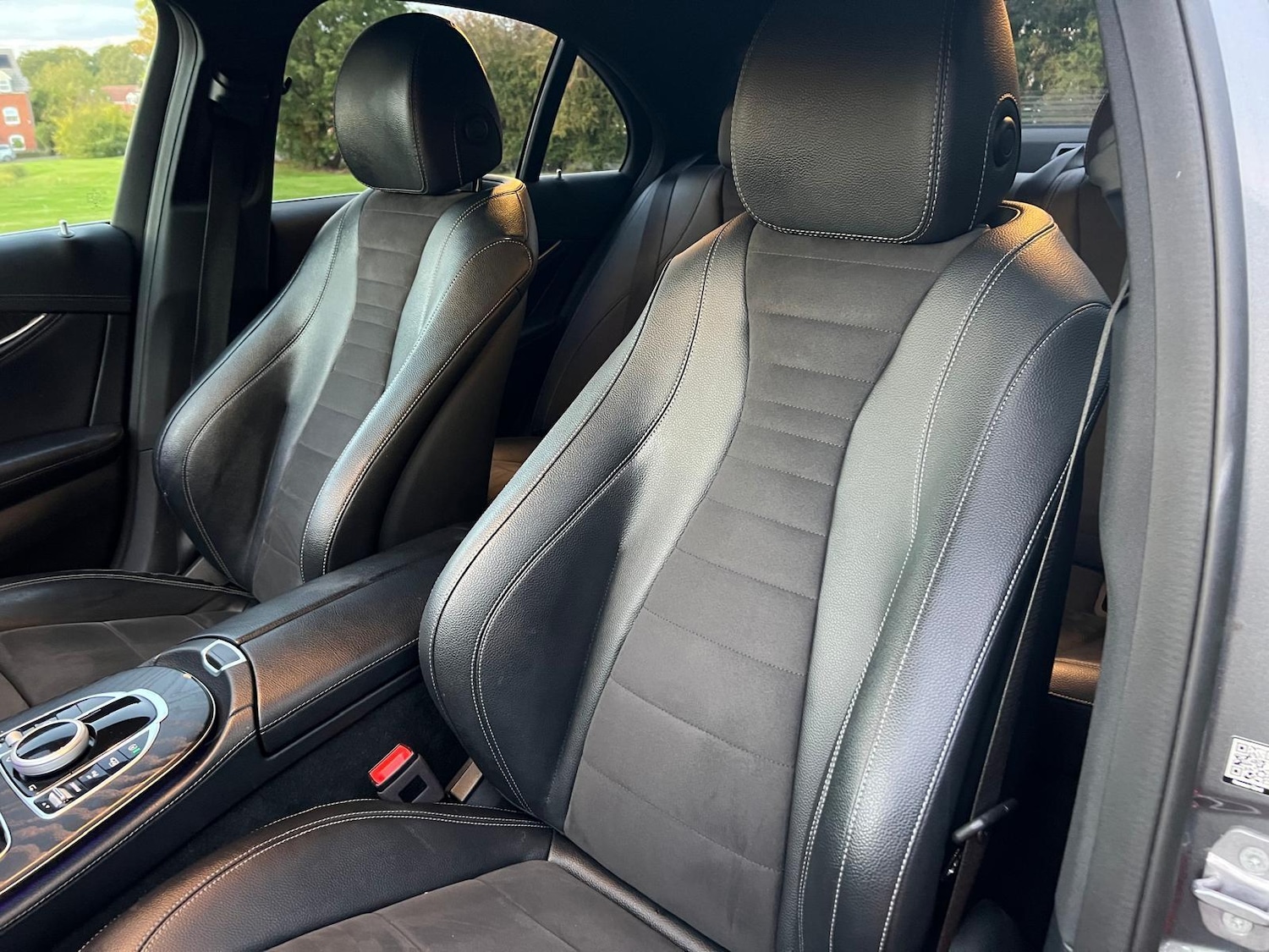 Used Mercedes-Benz E Class for sale - 76997571: Photo 10