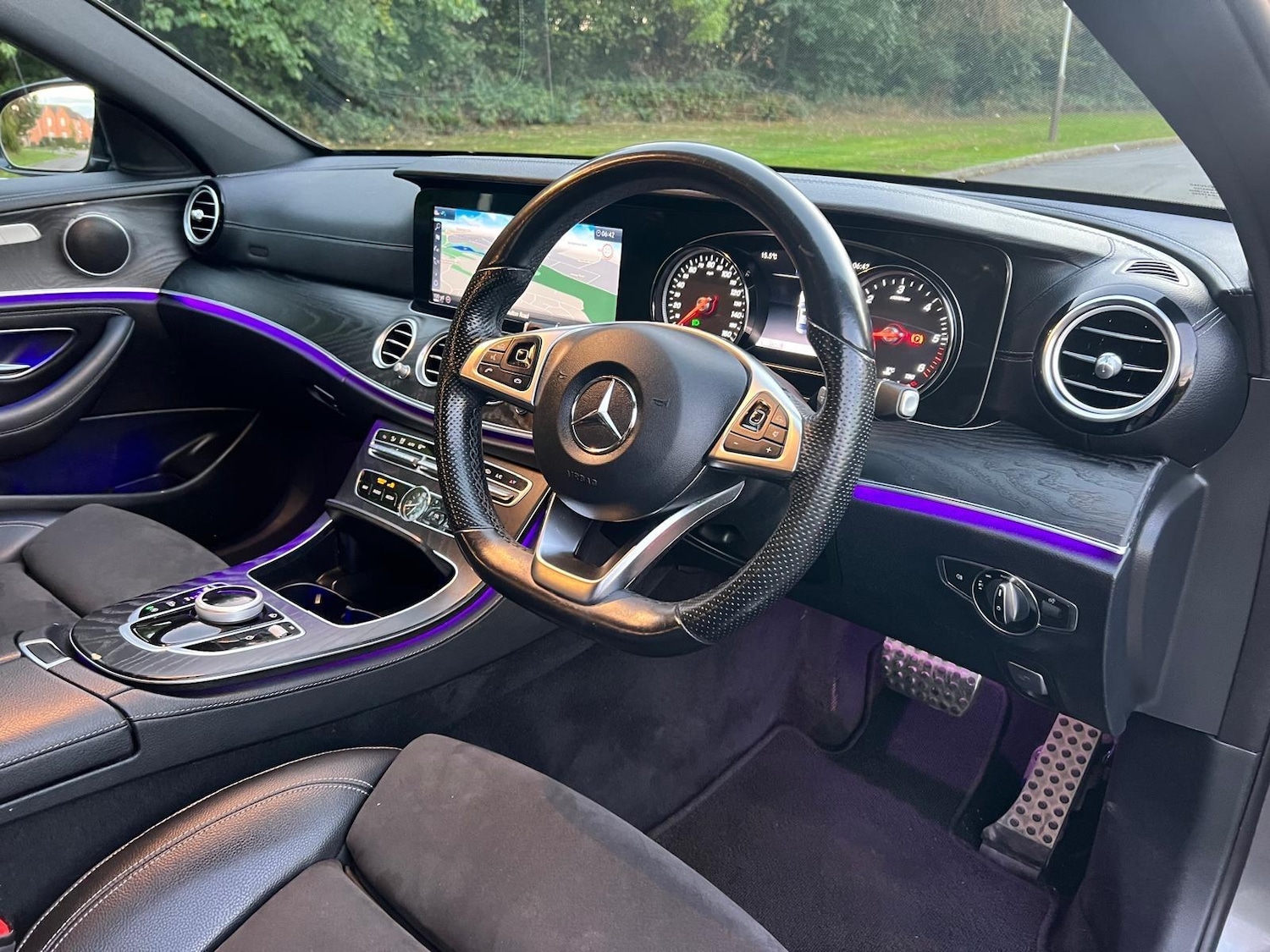 Used Mercedes-Benz E Class for sale - 76997571: Photo 16