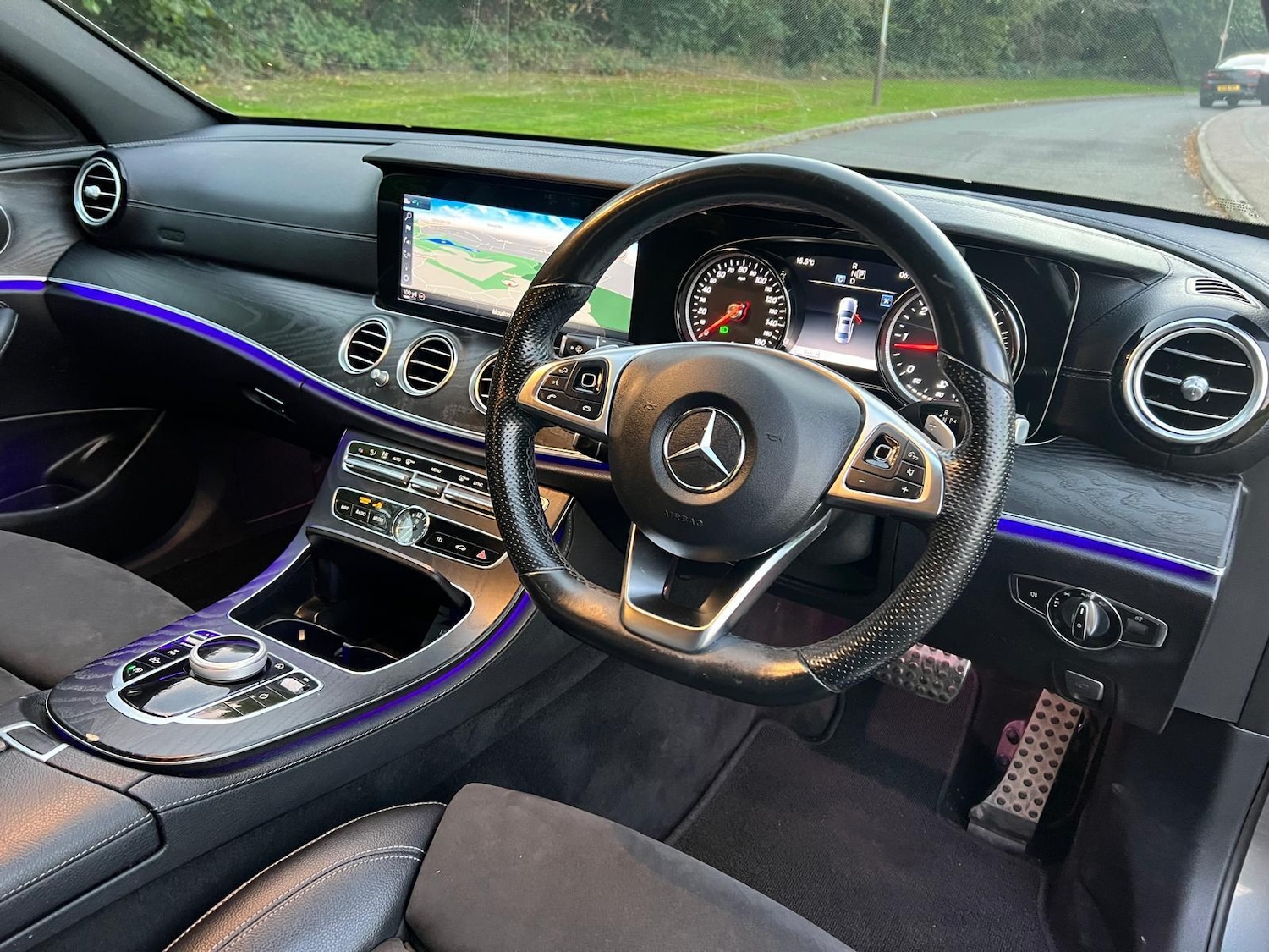 Used Mercedes-Benz E Class for sale - 76997571: Photo 17