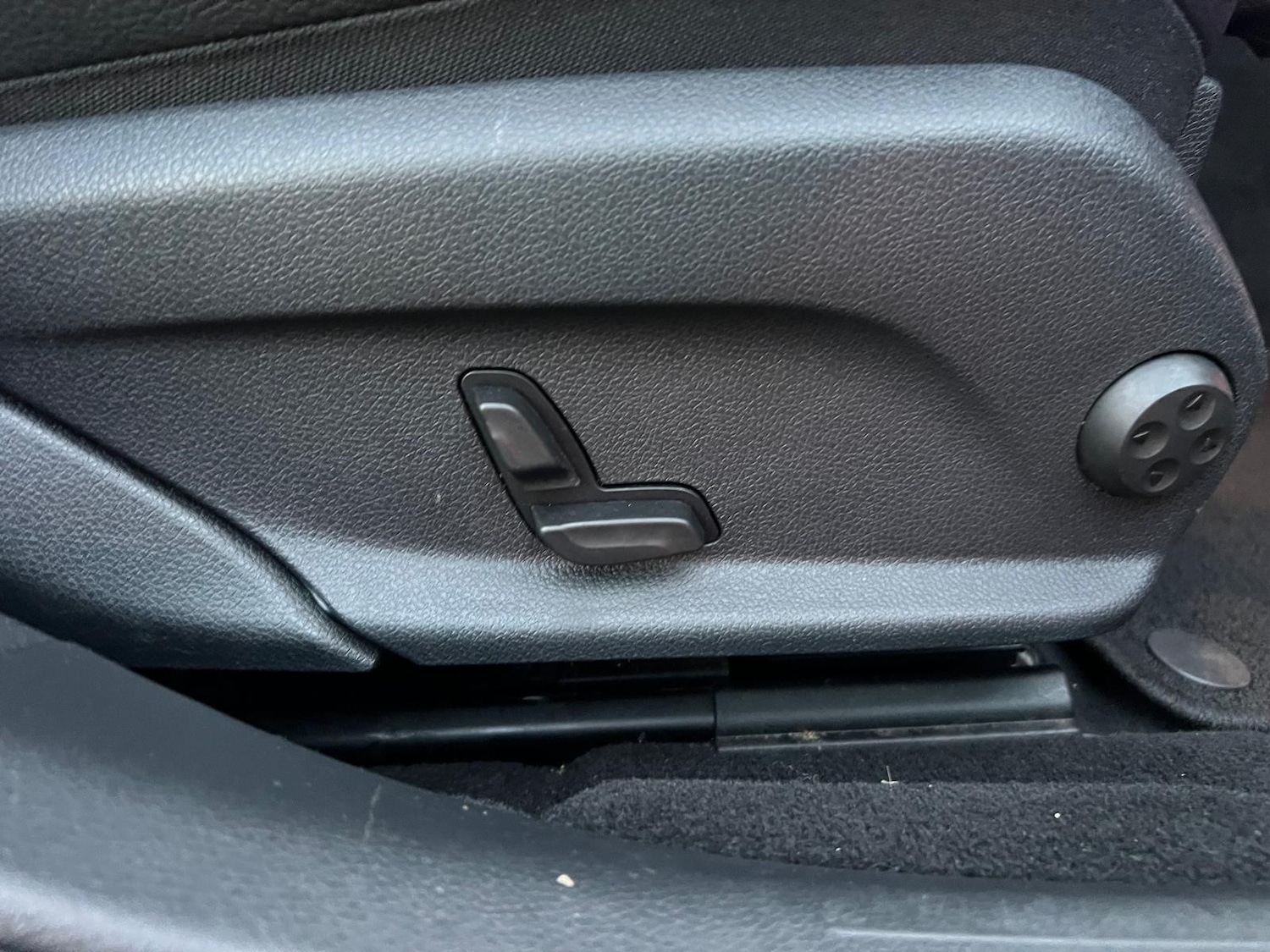 Used Mercedes-Benz E Class for sale - 76997571: Photo 32