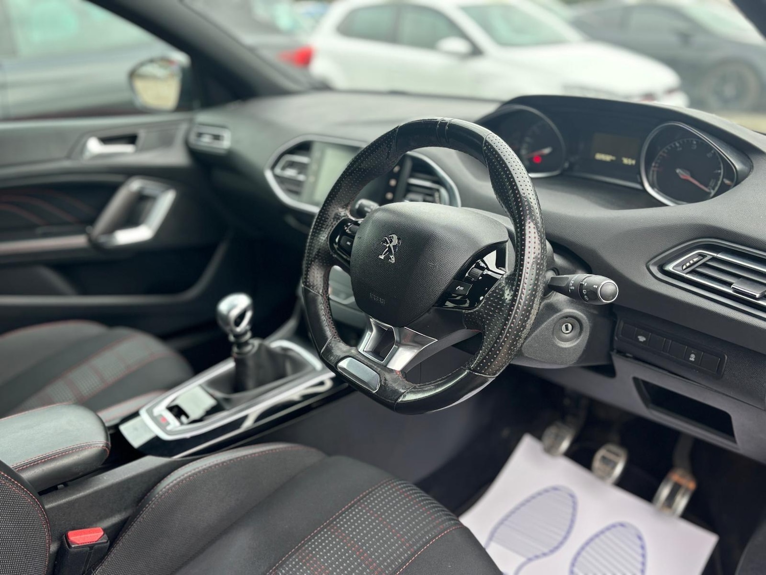 Used Peugeot 308 2017 for sale - 76887409: Photo 15