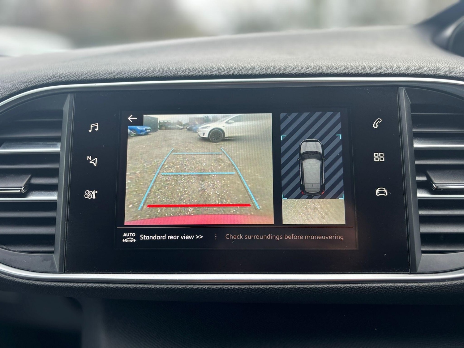 Used Peugeot 308 2017 for sale - 76887409: Photo 19