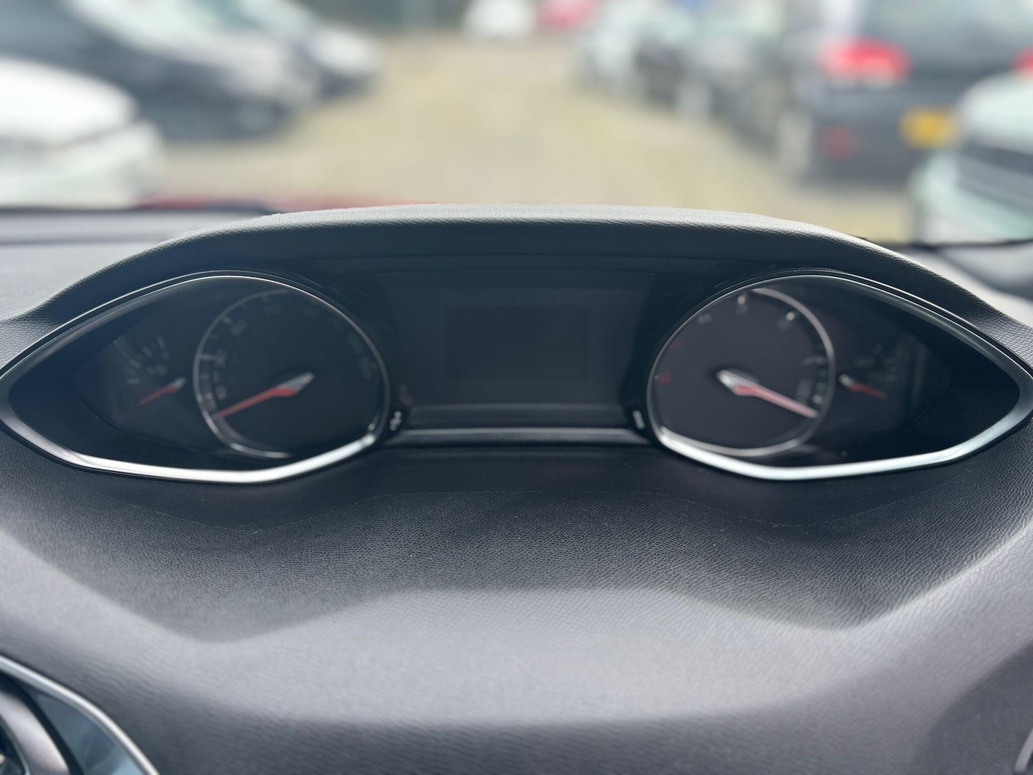 Used Peugeot 308 2017 for sale - 76887409: Photo 36