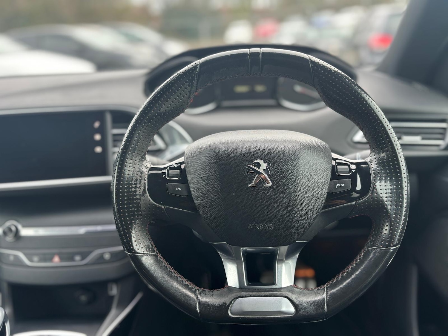 Used Peugeot 308 2017 for sale - 76887409: Photo 37