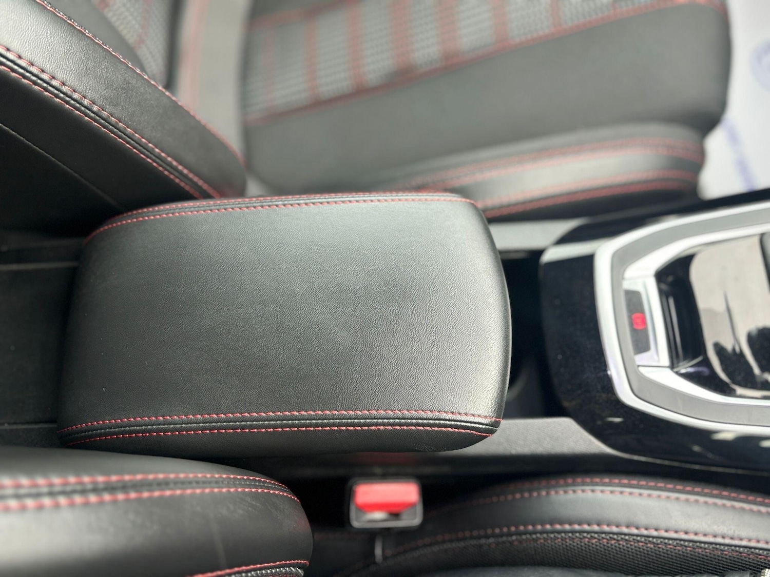 Used Peugeot 308 2017 for sale - 76887409: Photo 38