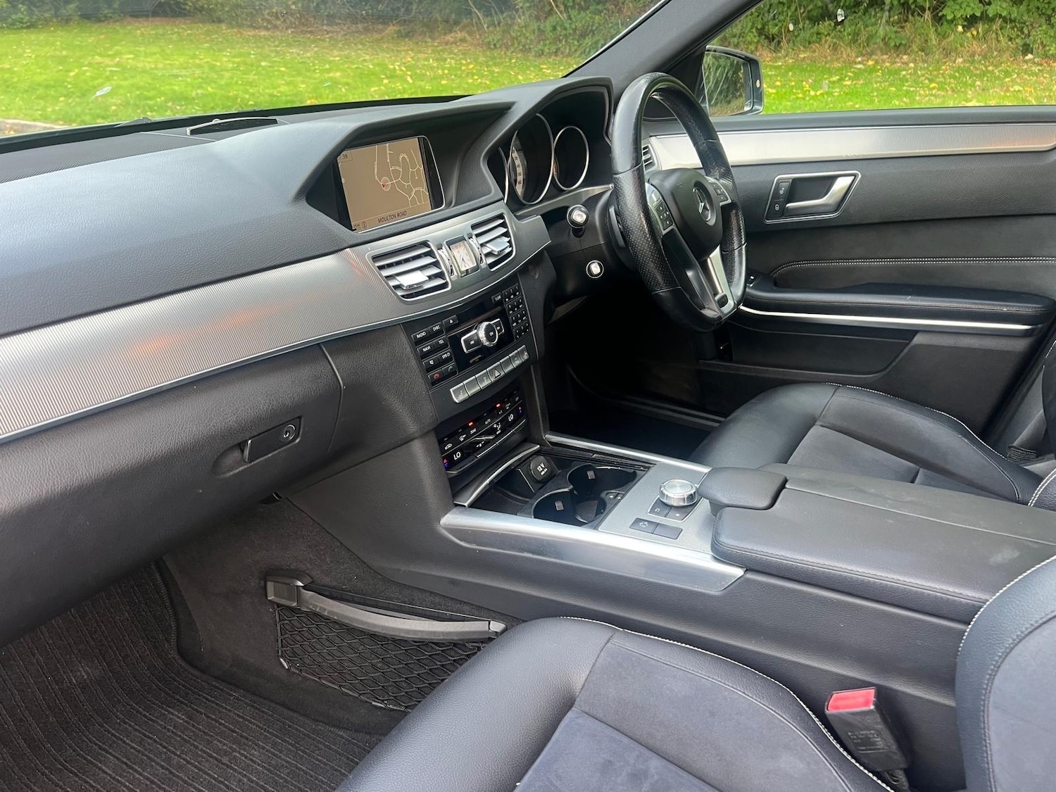 Used Mercedes-Benz E Class 2013 for sale - 76382579: Photo 11