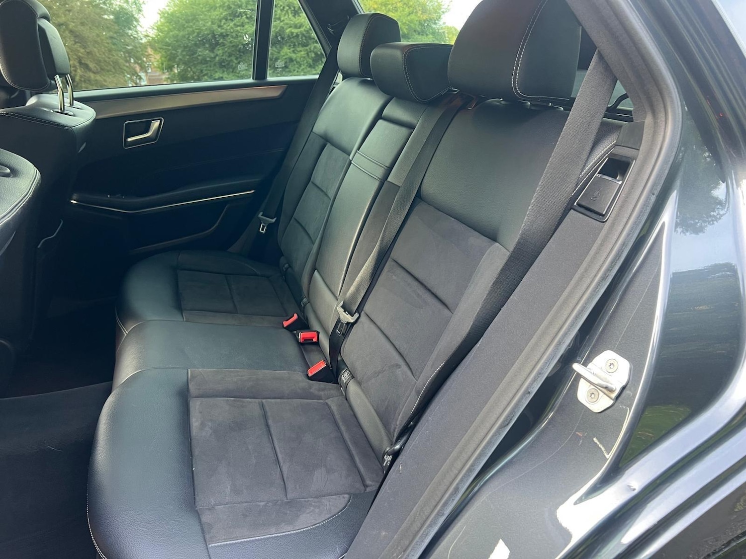 Used Mercedes-Benz E Class 2013 for sale - 76382579: Photo 15