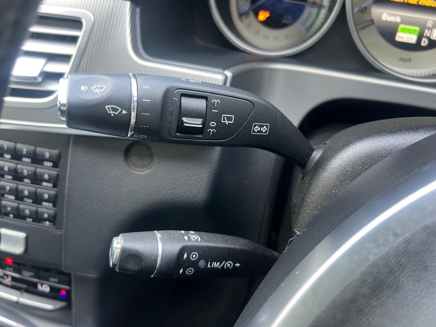 Used Mercedes-Benz E Class 2013 for sale - 76382579: Photo 24