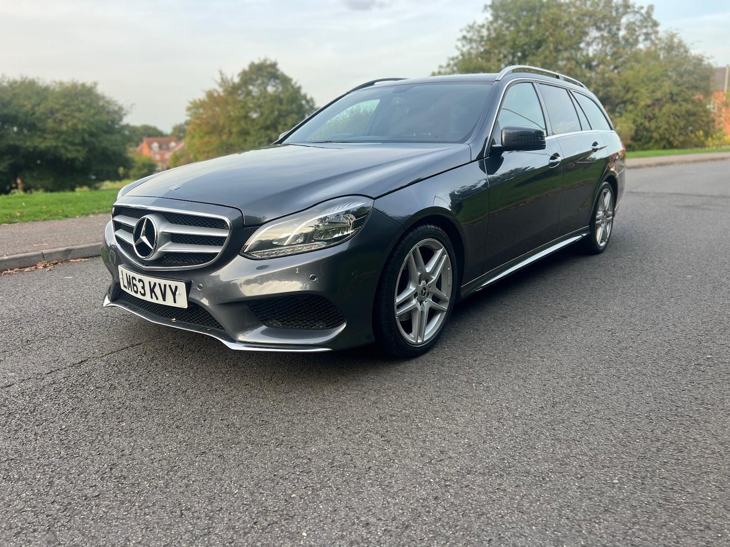 Used Mercedes-Benz E Class 2013 for sale - 76382579: Photo 3